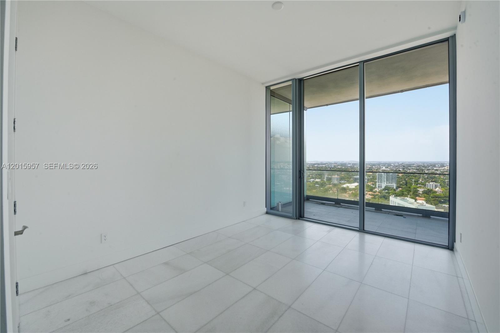 175 SE 25th Rd #3104 Miami, FL 33129