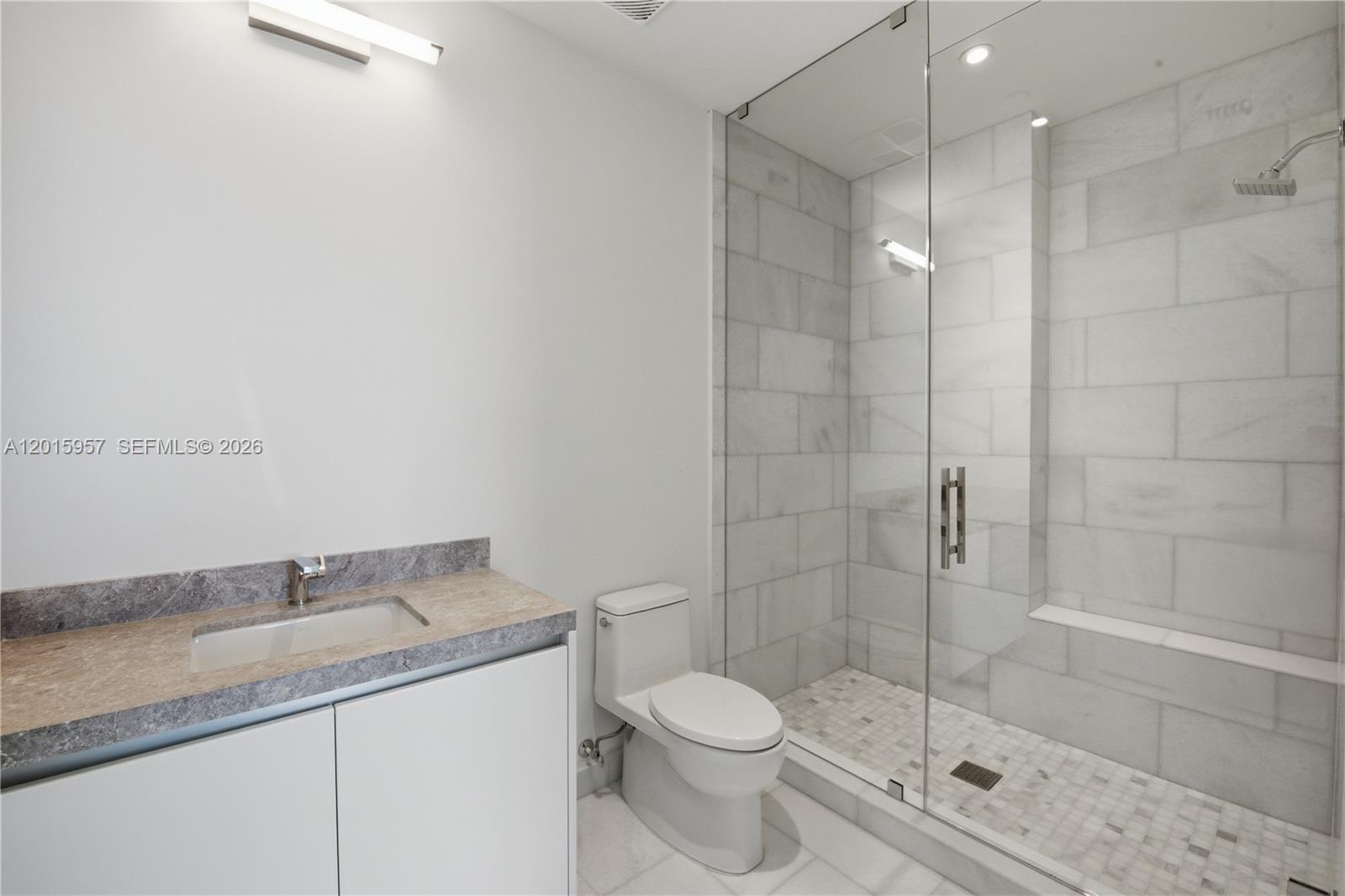 175 SE 25th Rd #3104 Miami, FL 33129