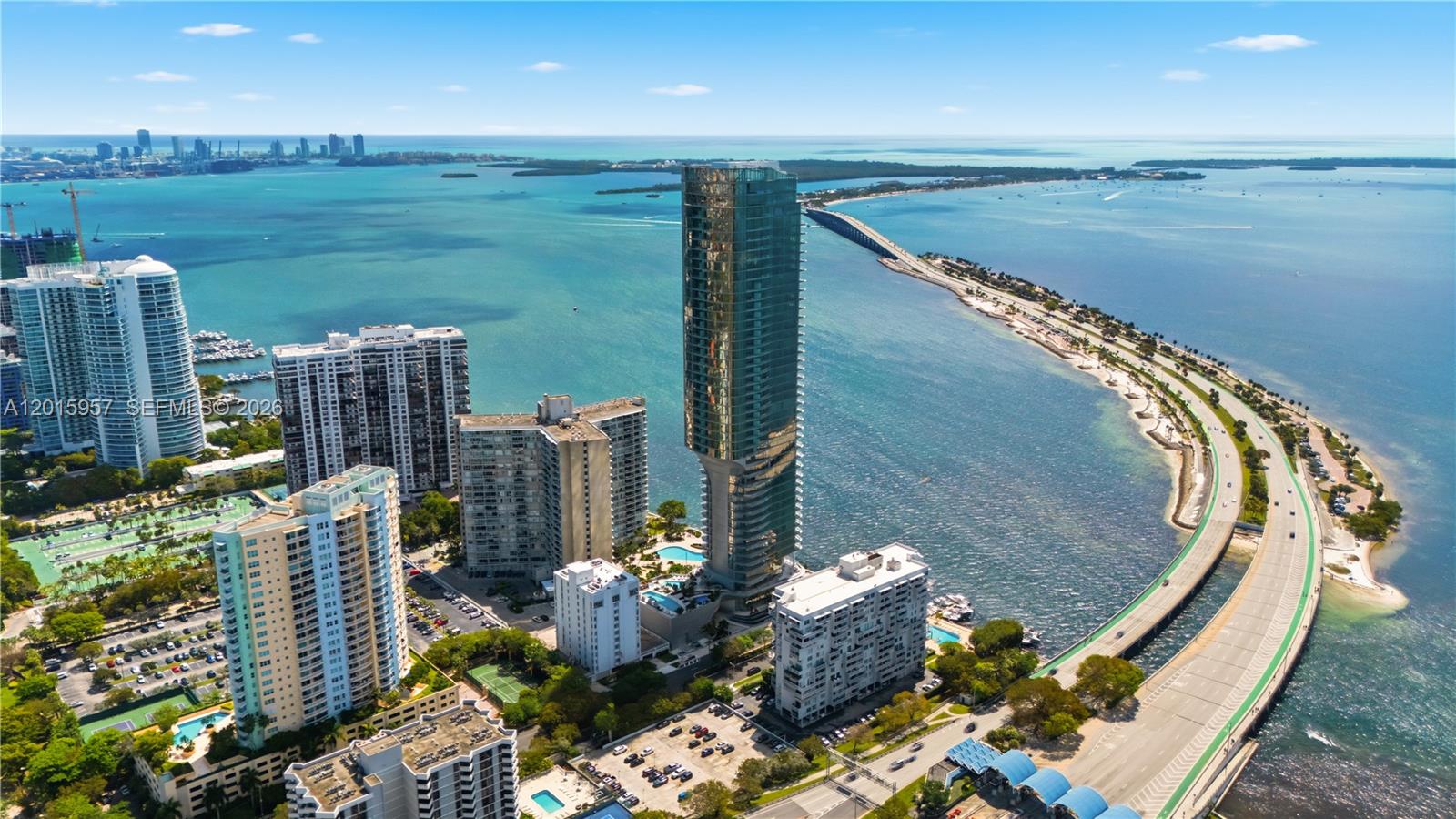 175 SE 25th Rd #3104 Miami, FL 33129