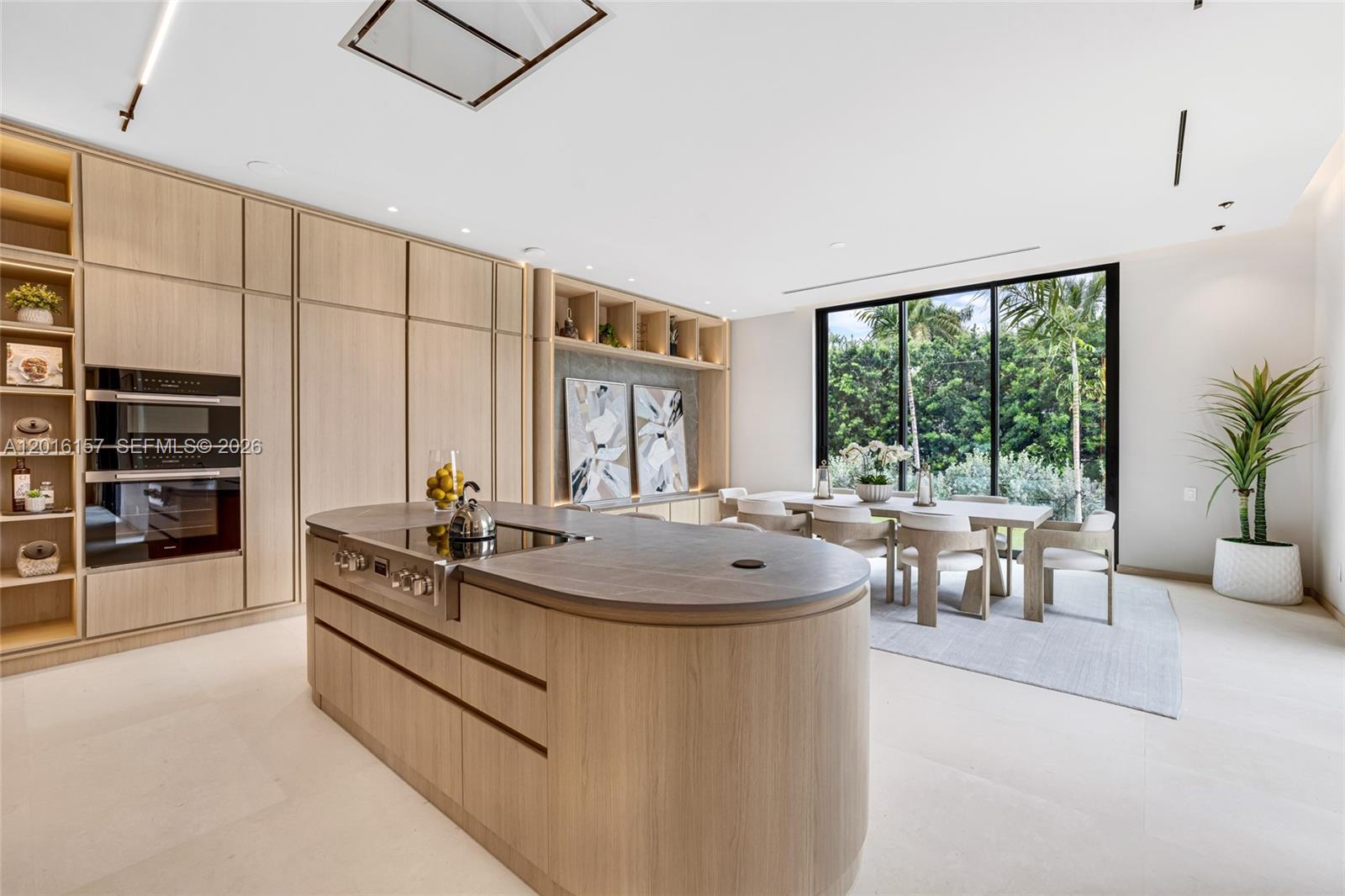 4550 N Jefferson Ave Miami Beach, FL 33140
