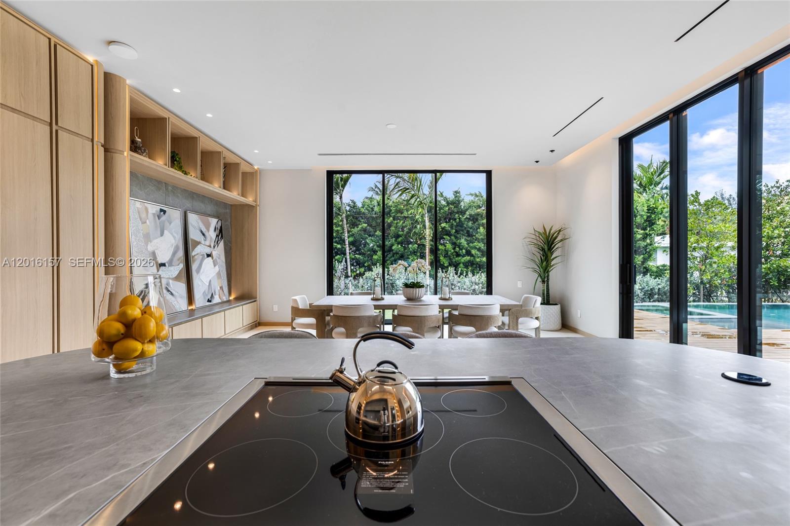 4550 N Jefferson Ave Miami Beach, FL 33140