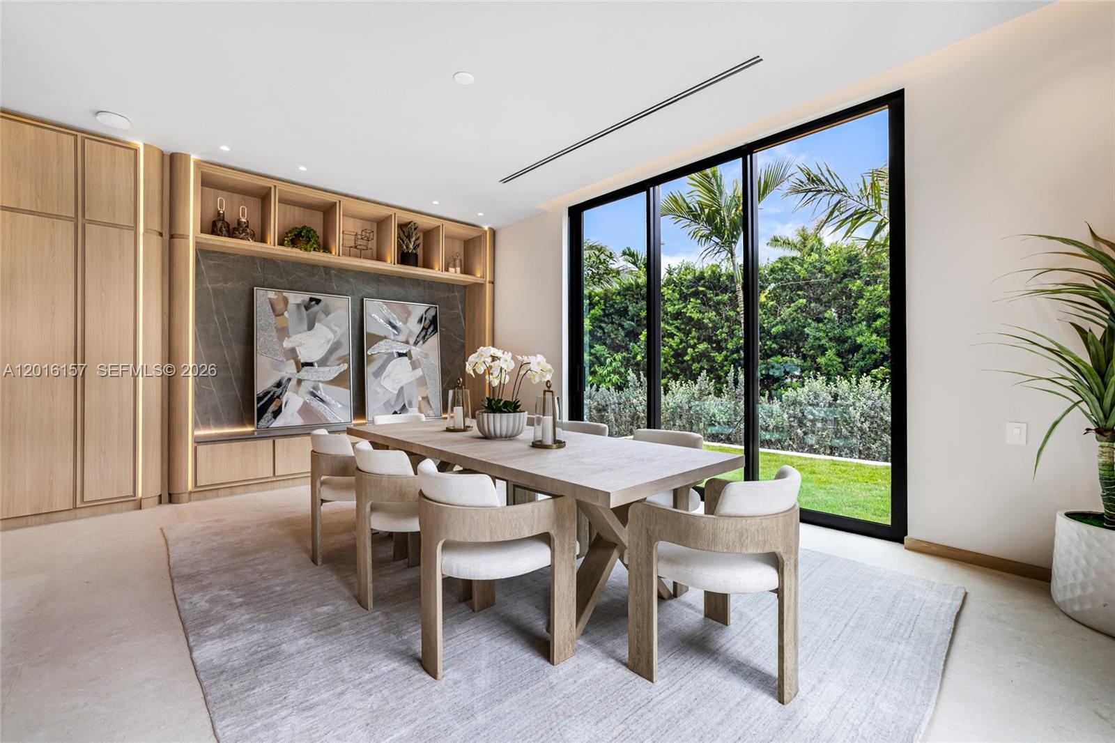4550 N Jefferson Ave Miami Beach, FL 33140
