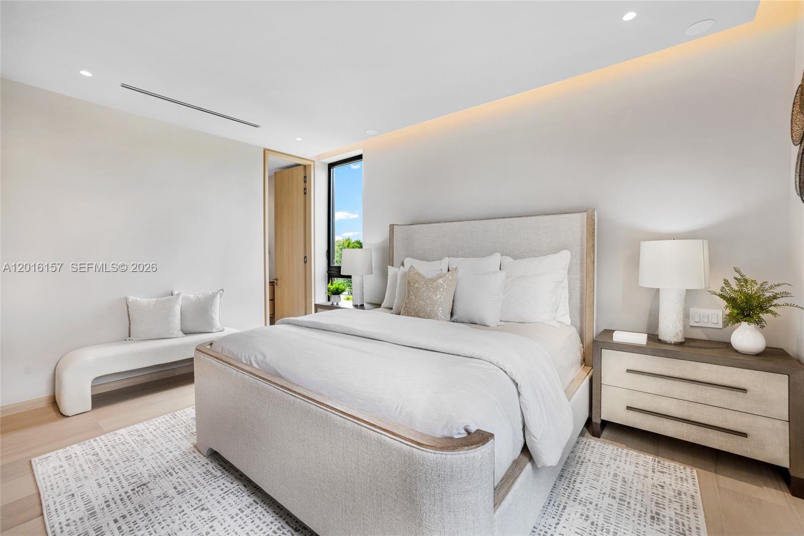 4550 N Jefferson Ave Miami Beach, FL 33140