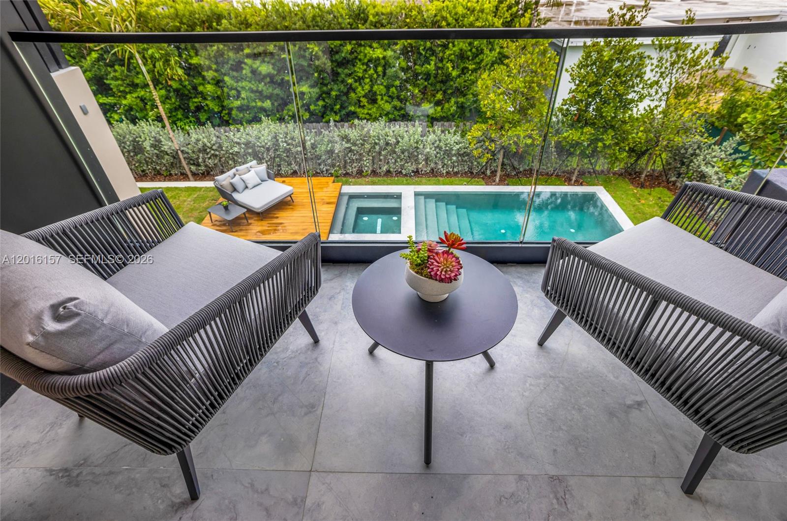 4550 N Jefferson Ave Miami Beach, FL 33140