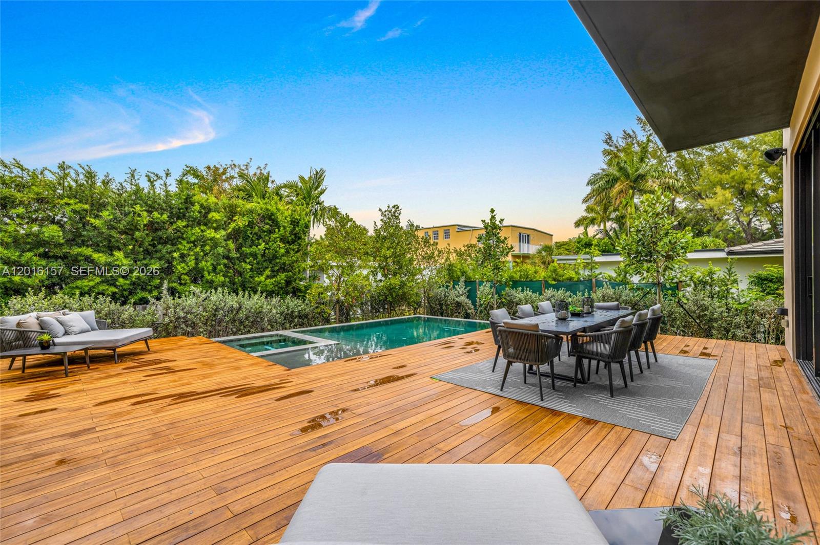 4550 N Jefferson Ave Miami Beach, FL 33140