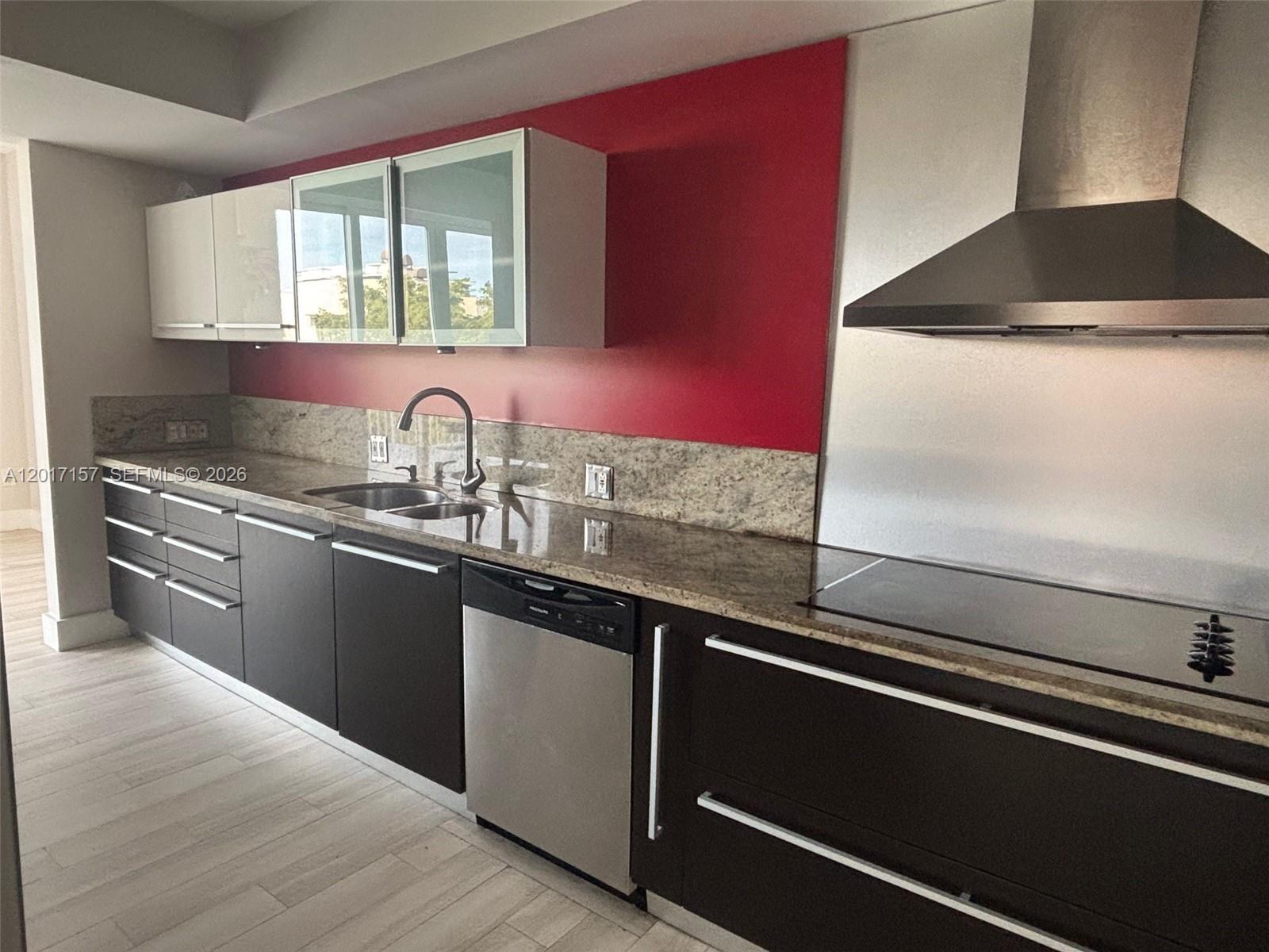 50 Ocean Ln Dr #404 Key Biscayne, FL 33149