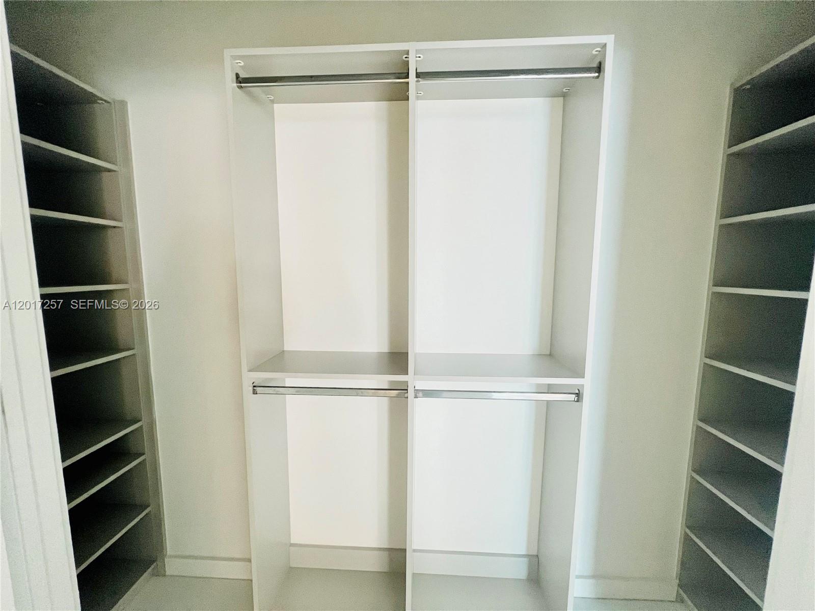 851 NE 1st Ave #2808 Miami, FL 33132
