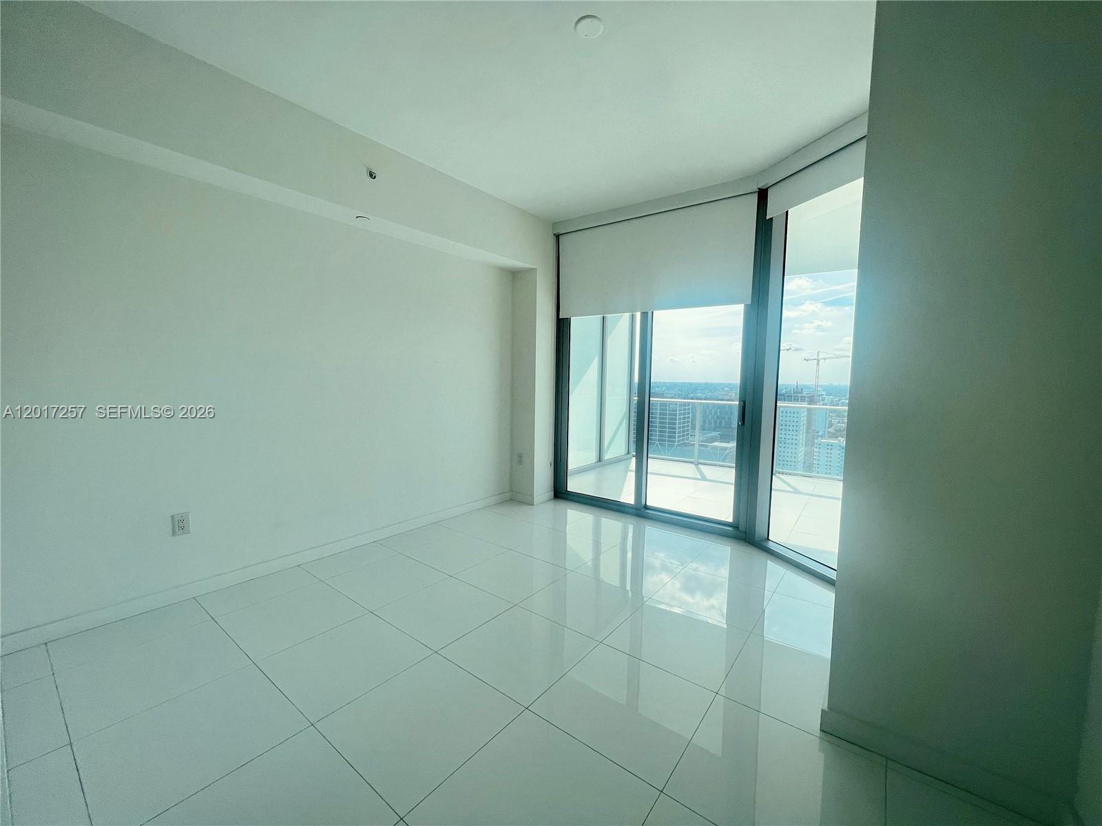 851 NE 1st Ave #2808 Miami, FL 33132