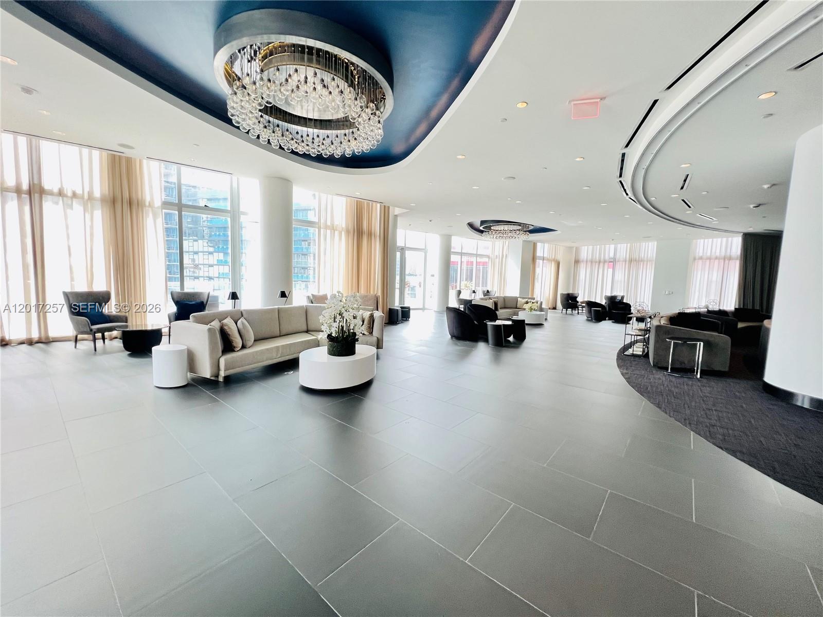851 NE 1st Ave #2808 Miami, FL 33132