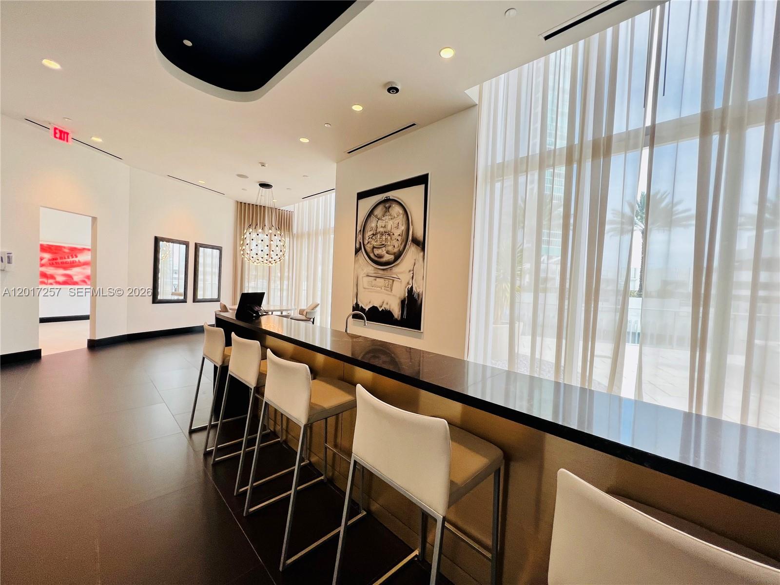 851 NE 1st Ave #2808 Miami, FL 33132