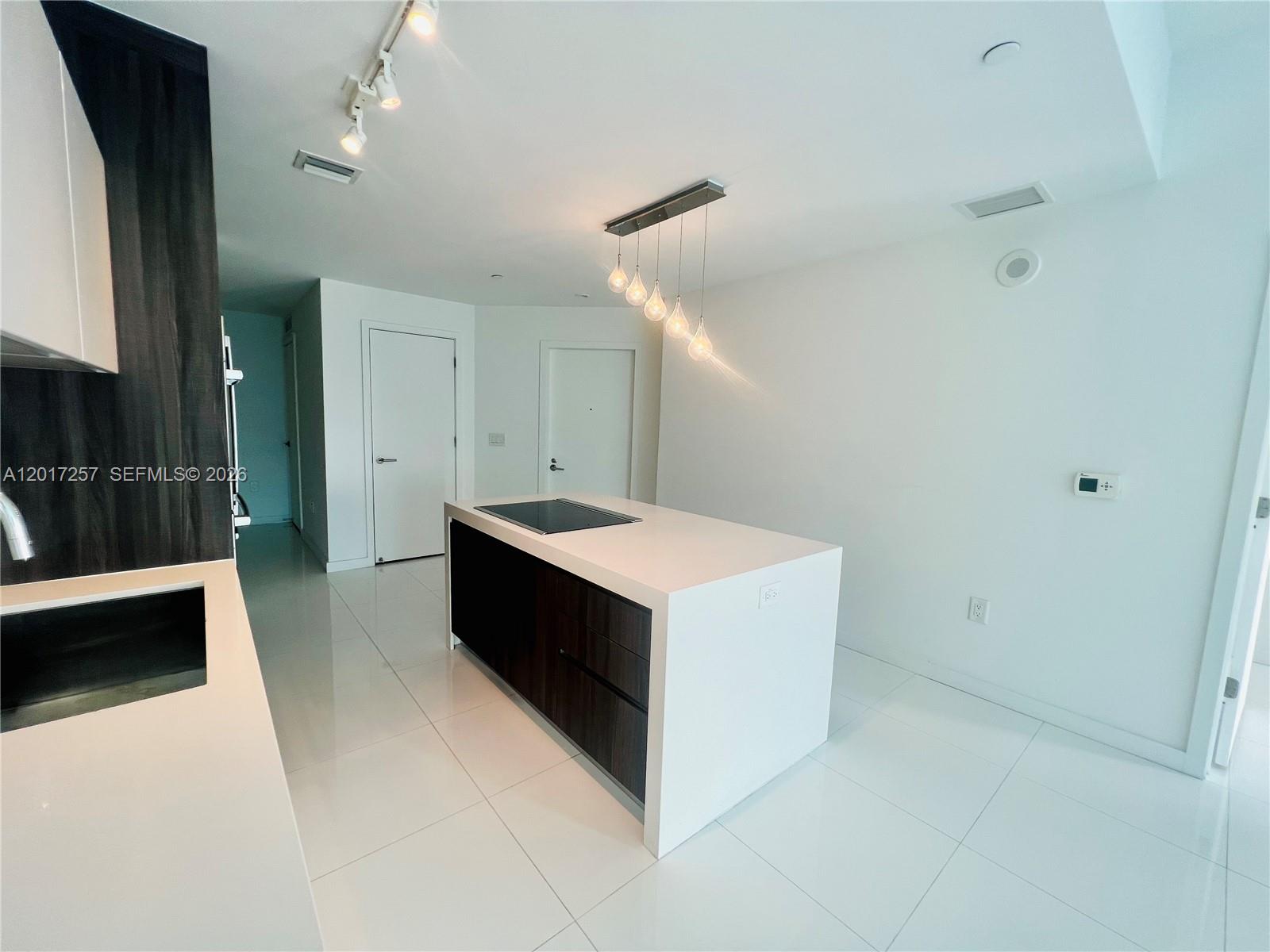 851 NE 1st Ave #2808 Miami, FL 33132