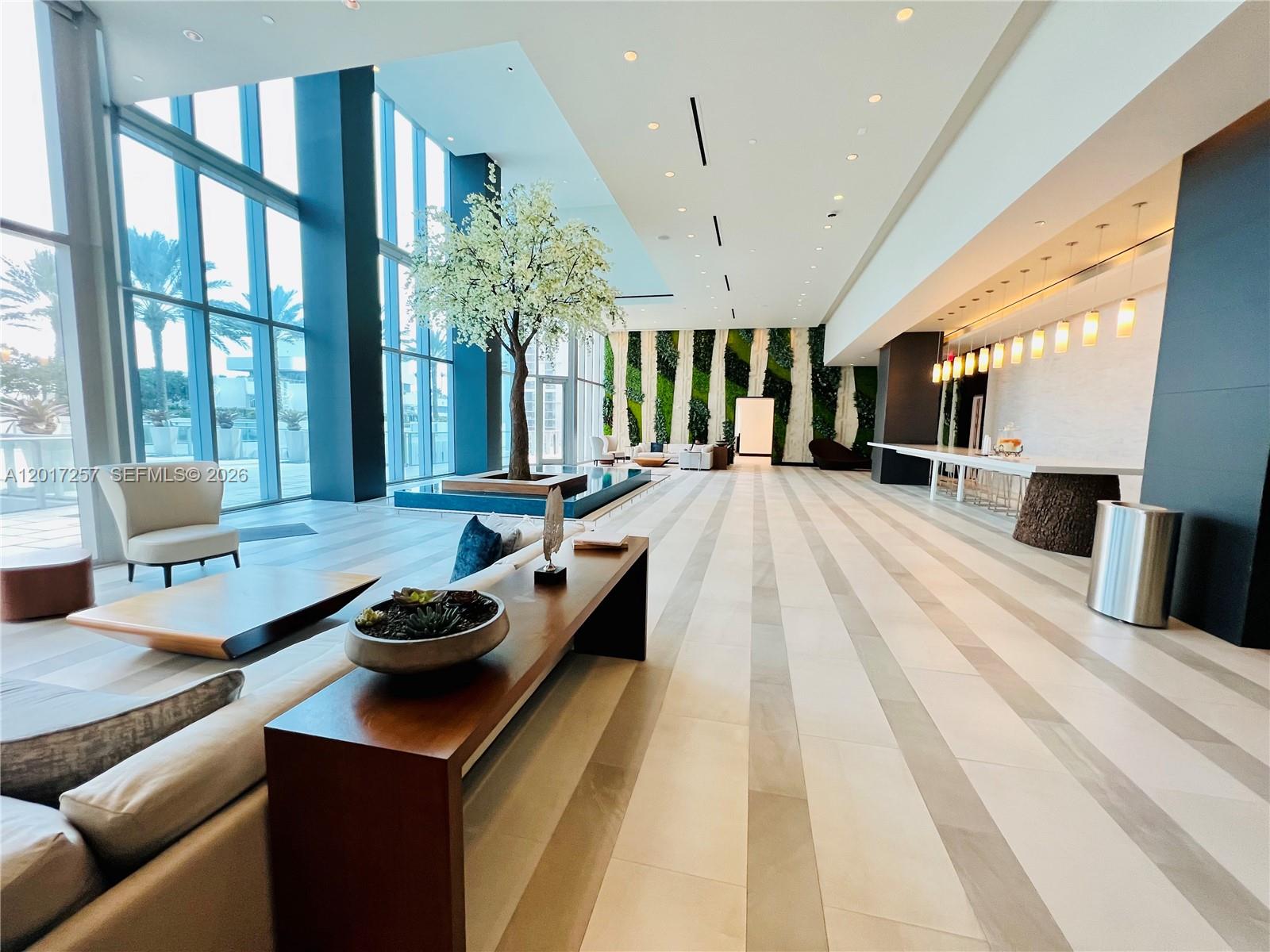 851 NE 1st Ave #2808 Miami, FL 33132