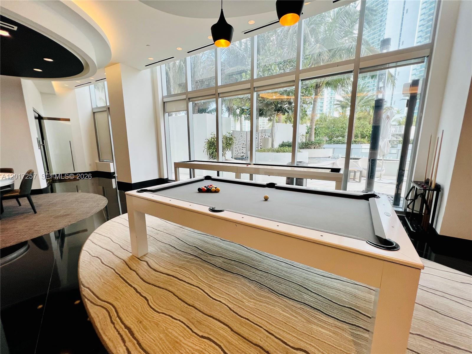 851 NE 1st Ave #2808 Miami, FL 33132