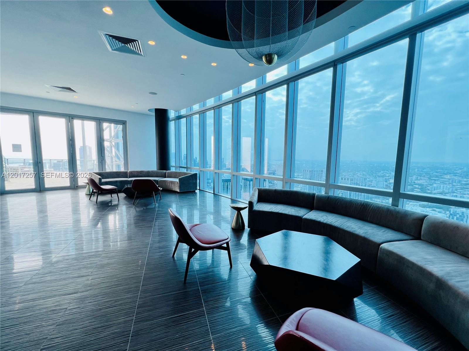 851 NE 1st Ave #2808 Miami, FL 33132