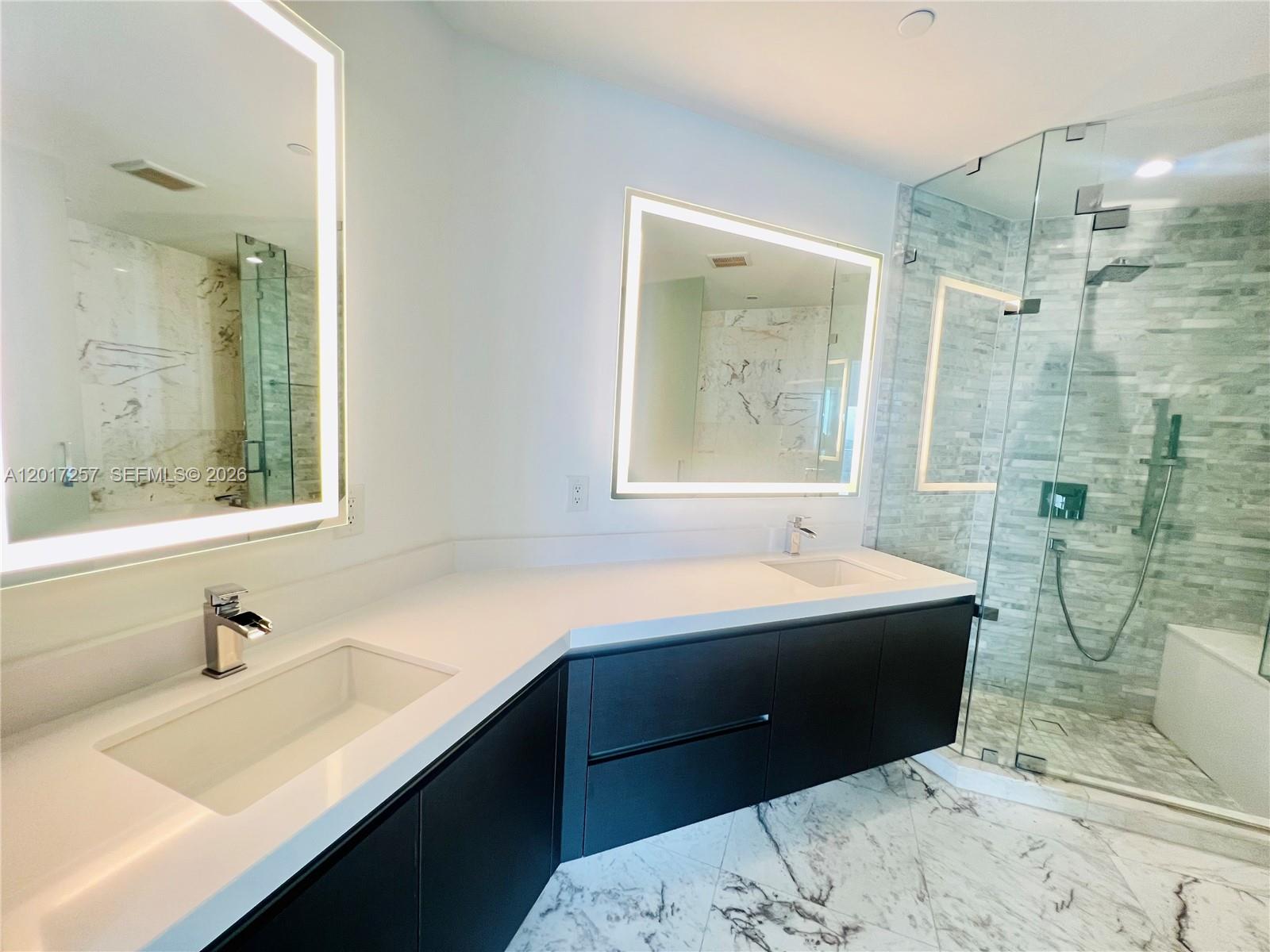 851 NE 1st Ave #2808 Miami, FL 33132