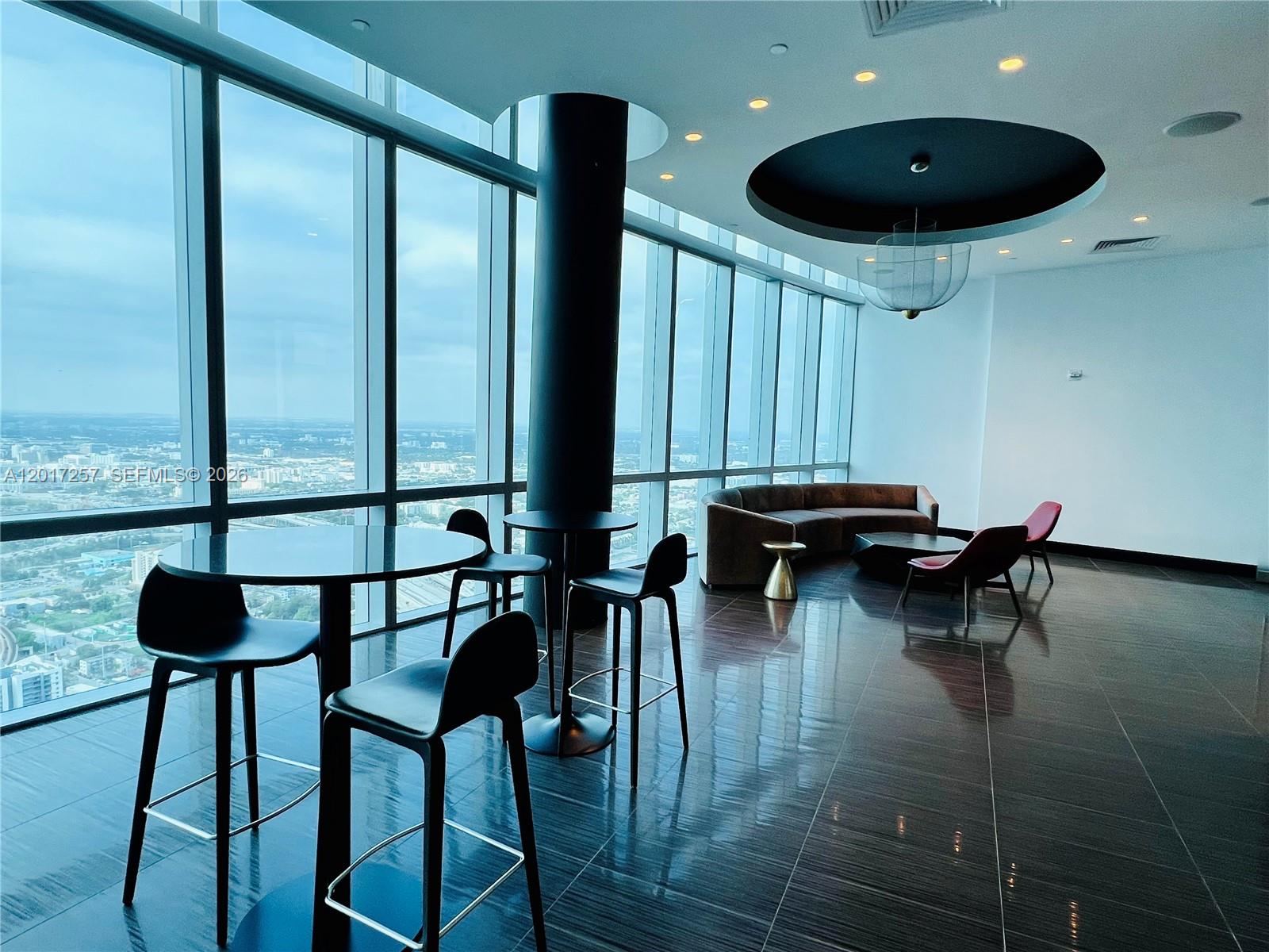 851 NE 1st Ave #2808 Miami, FL 33132