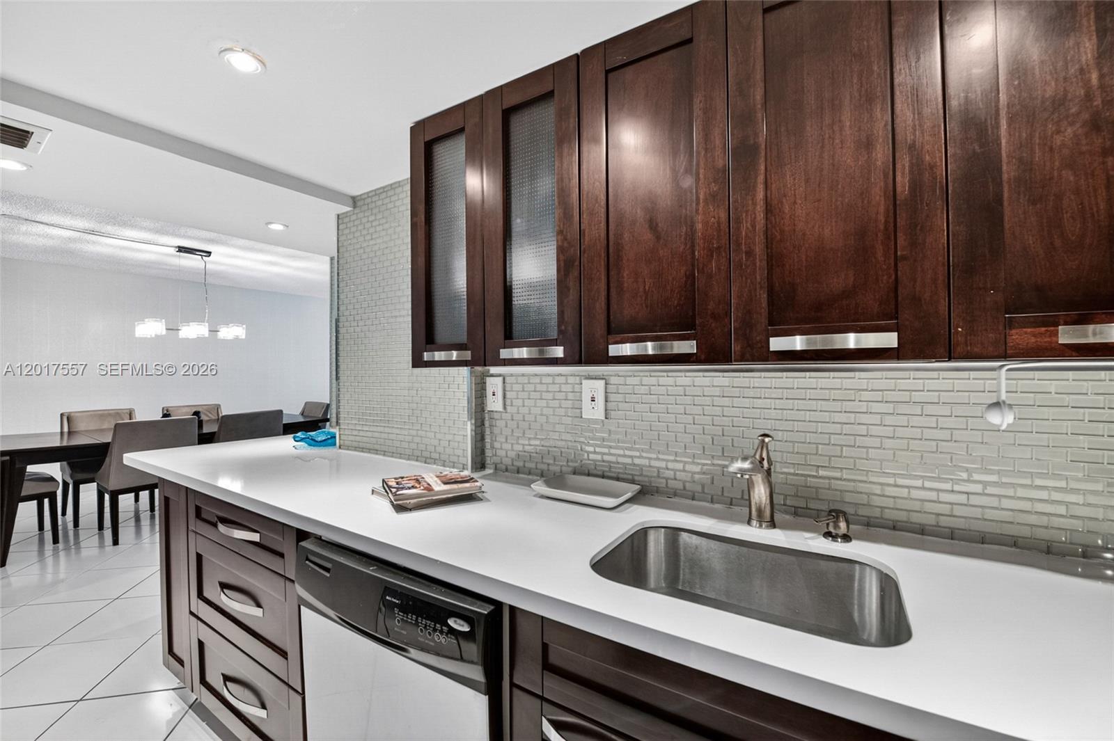 2401 Collins Ave #1107
