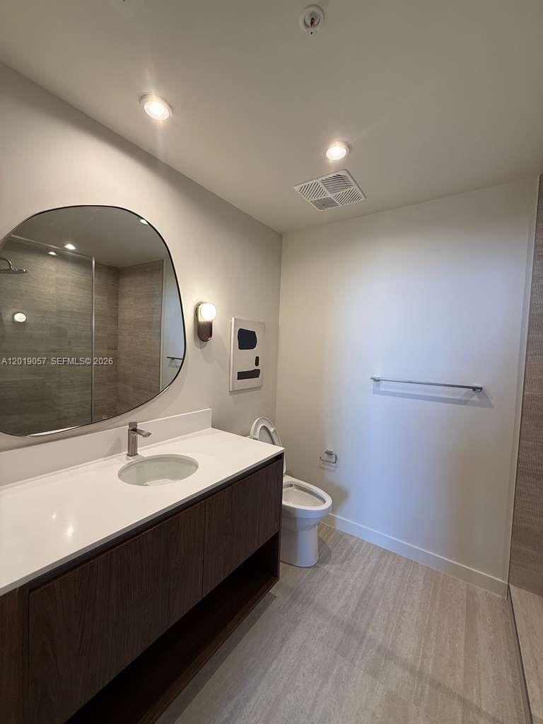 1611 SW 2nd Ave #911 Miami, FL 33129