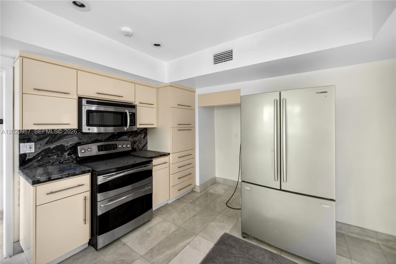1100 N Shore Dr #1 Miami Beach, FL 33141