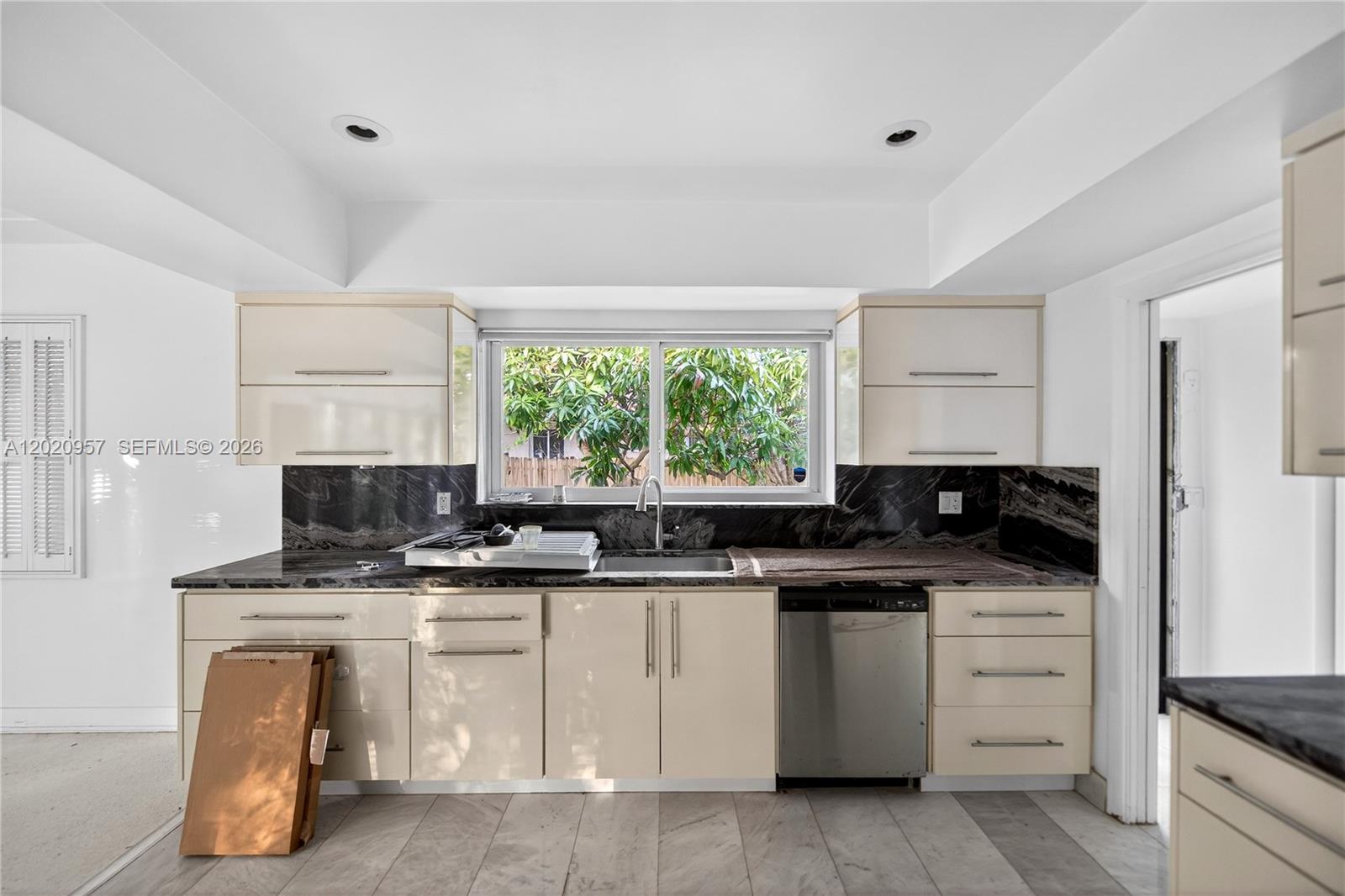 1100 N Shore Dr #1 Miami Beach, FL 33141