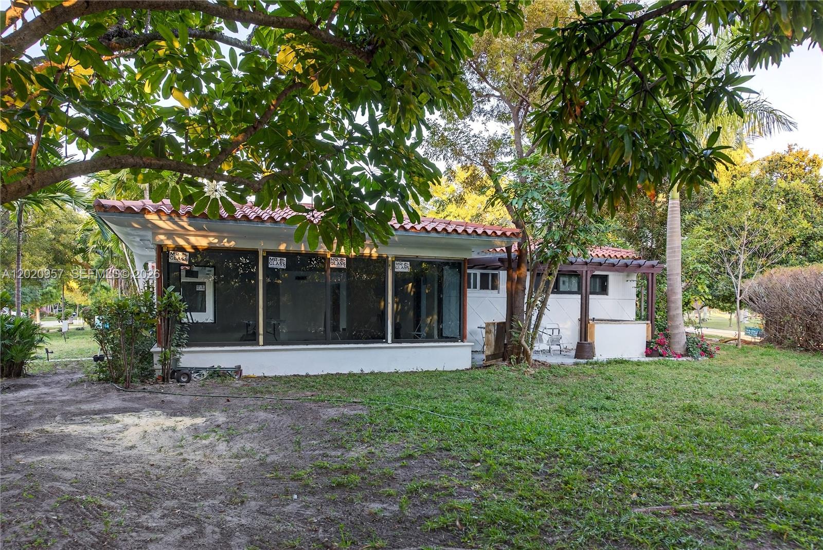 1100 N Shore Dr #1 Miami Beach, FL 33141