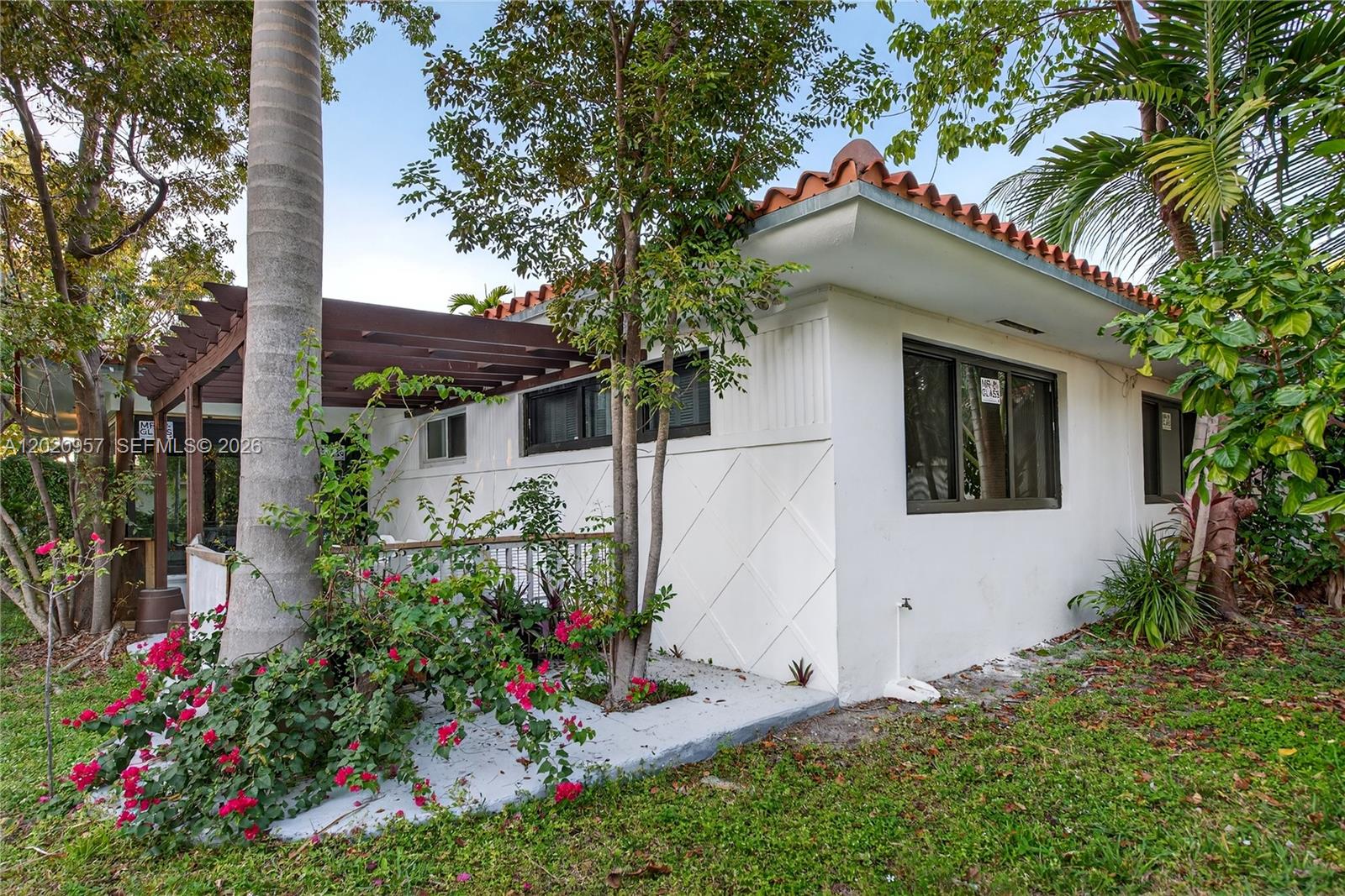 1100 N Shore Dr #1 Miami Beach, FL 33141