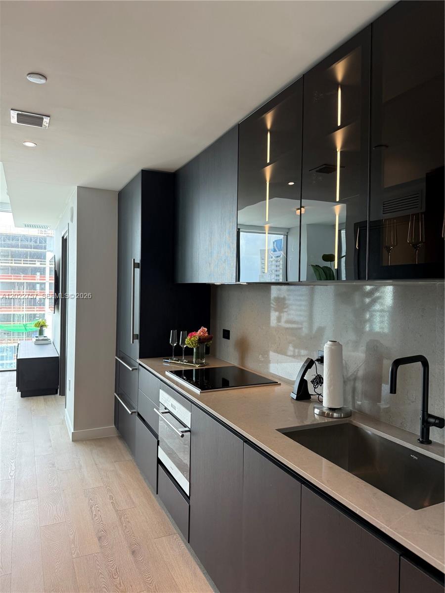 20 NE 11th St #3506 Miami, FL 331