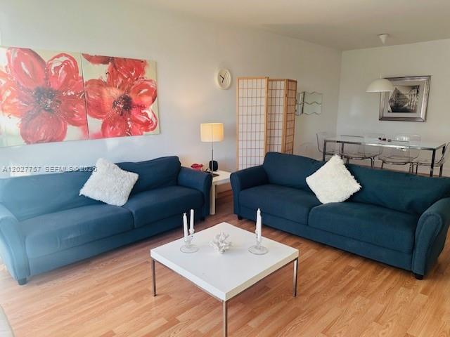 image Harbour House13