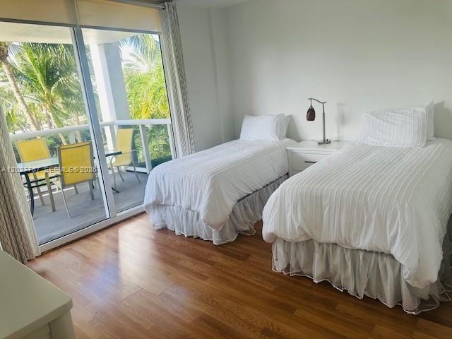 image Harbour House8