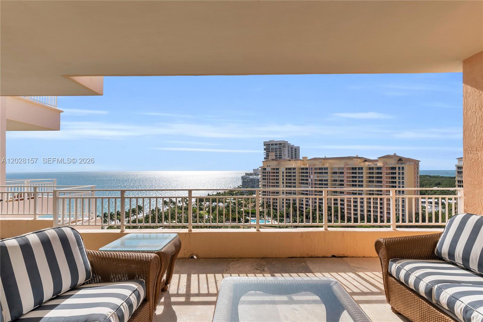image Ocean Tower Two0