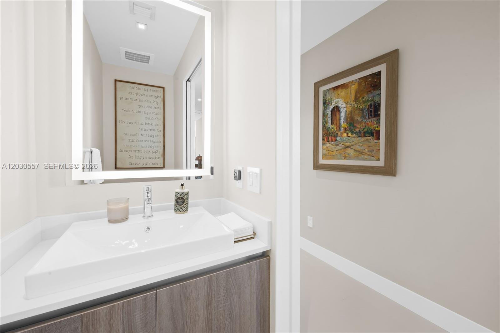 2960 NE 207th #10 Aventura, FL 33180
