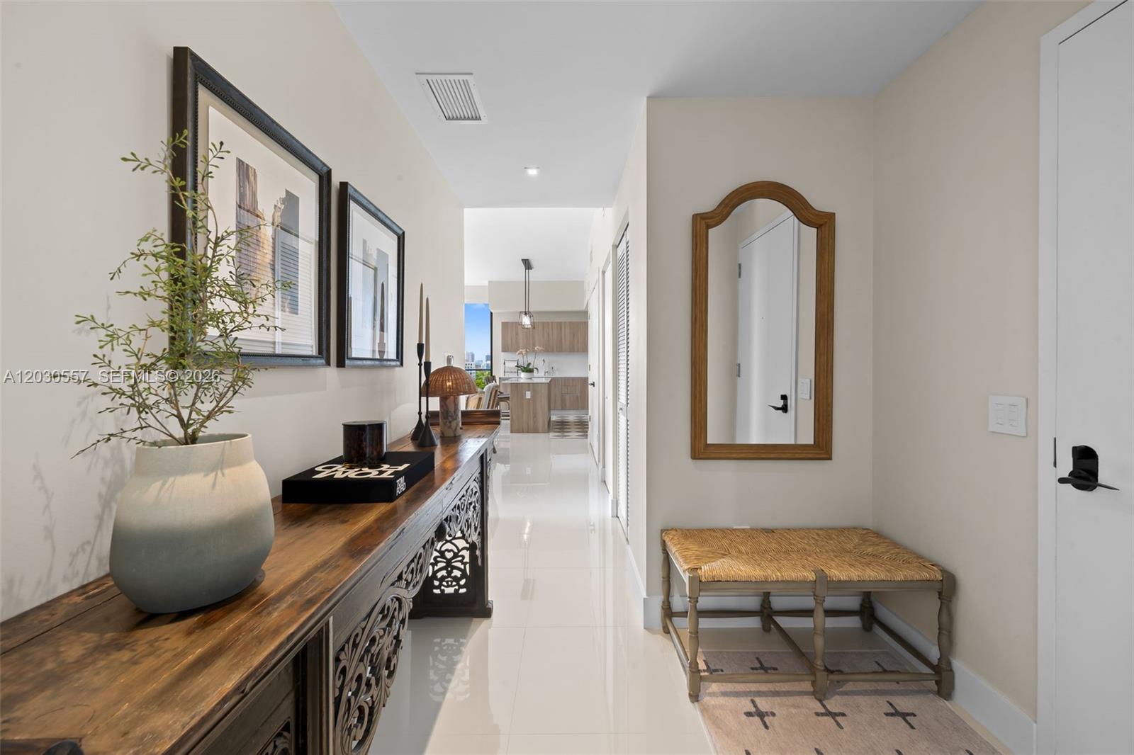 2960 NE 207th #10 Aventura, FL 33180