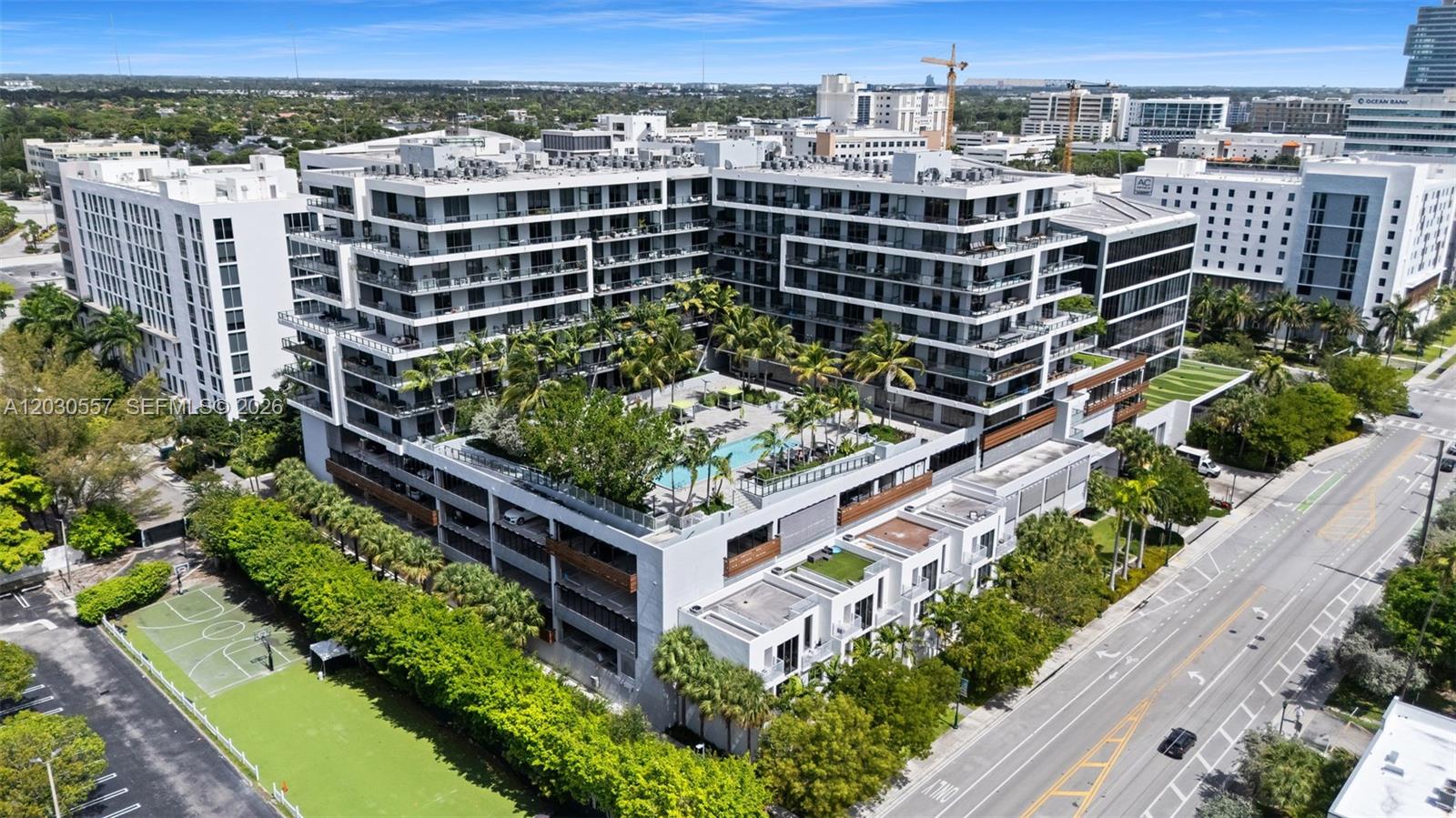 2960 NE 207th #10 Aventura, FL 33180