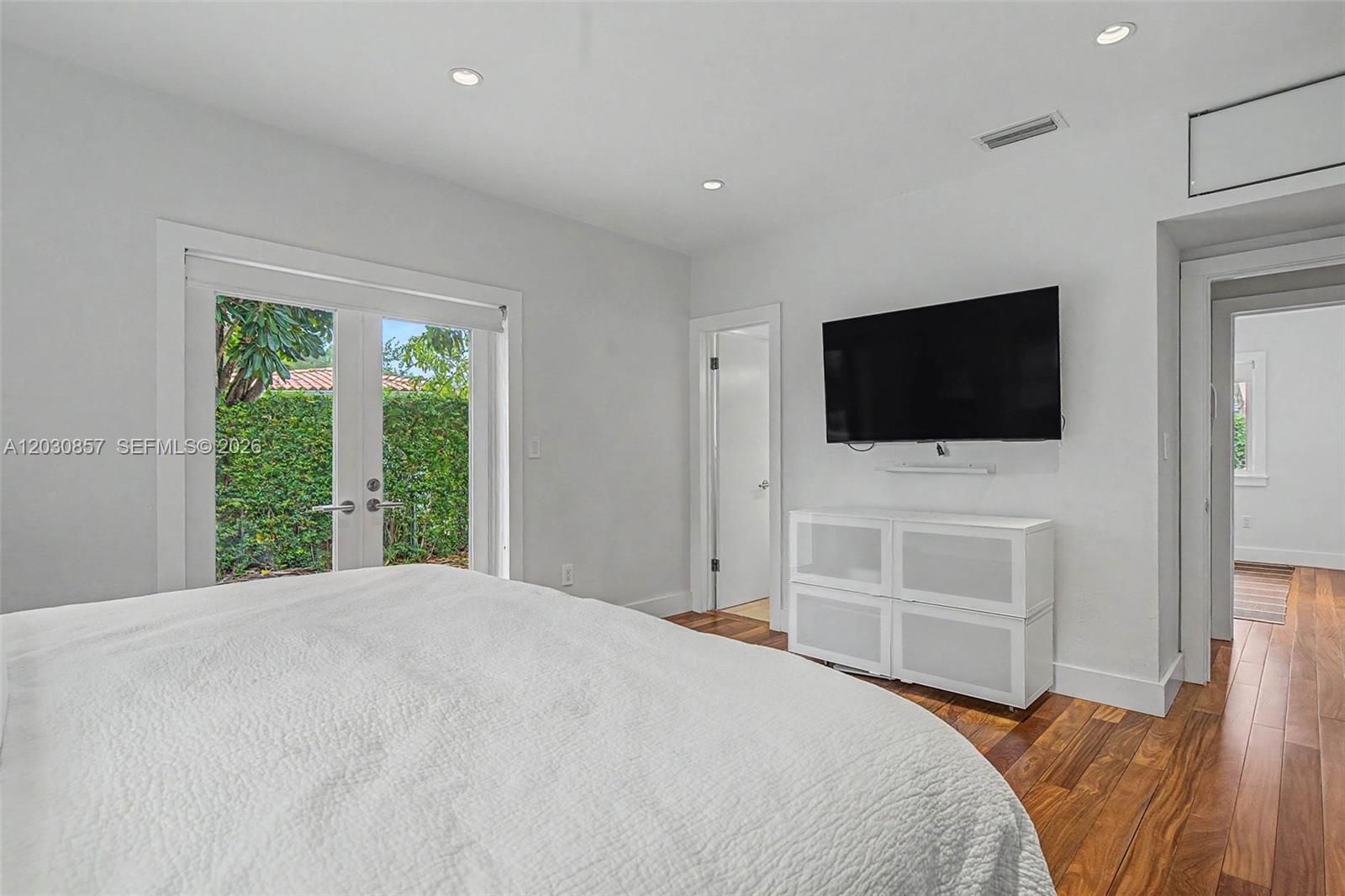 5510 Orduna Dr Coral Gables, FL 33146