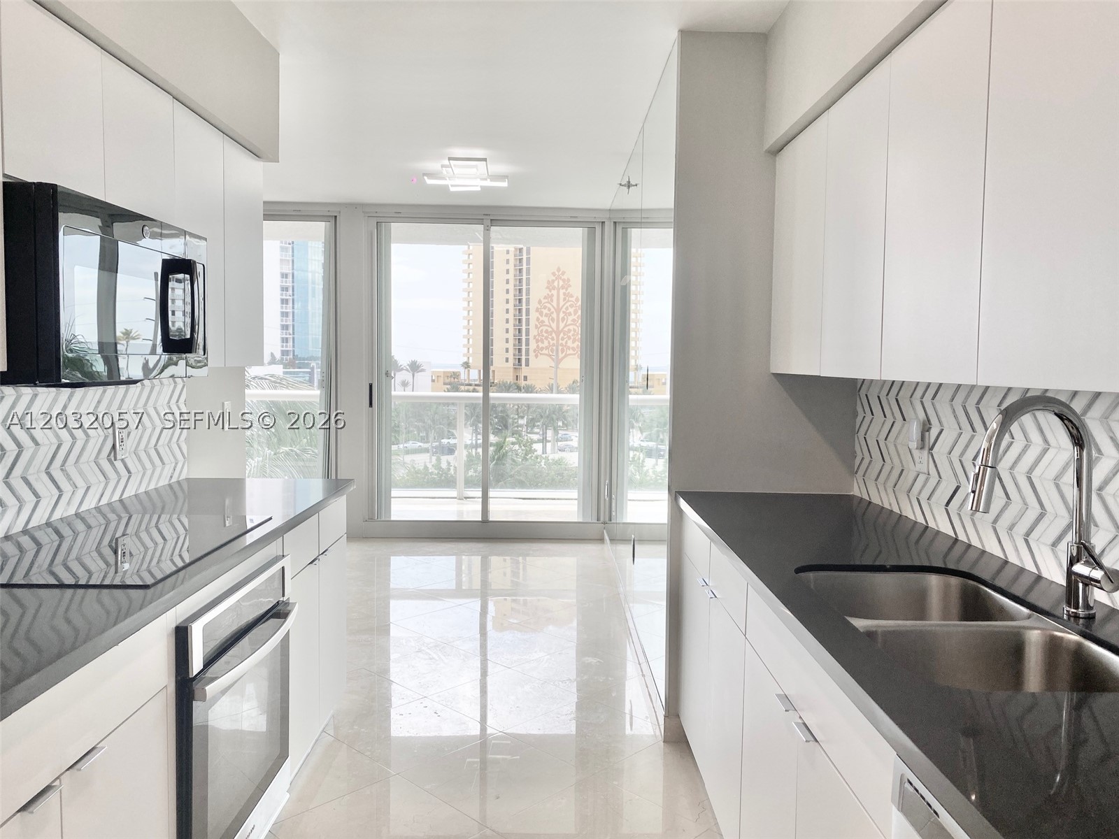 16400 Collins Ave #542 Sunny Isles Beach, FL 33160