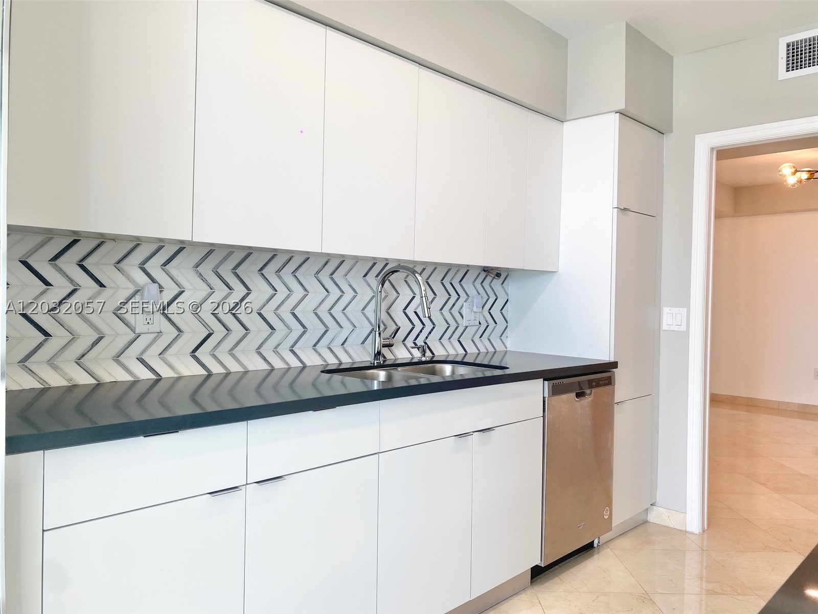 16400 Collins Ave #542 Sunny Isles Beach, FL 33160