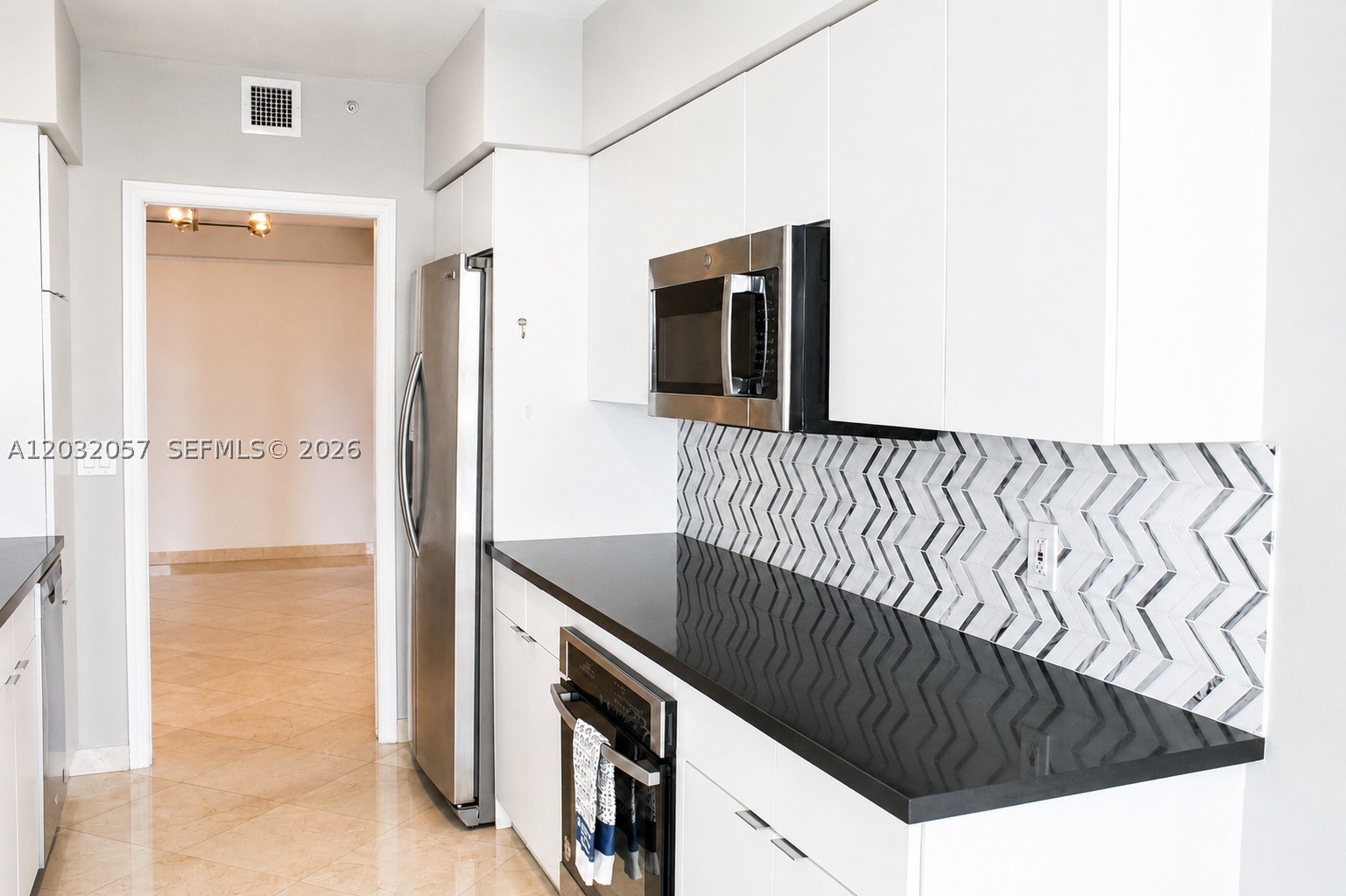 16400 Collins Ave #542 Sunny Isles Beach, FL 33160