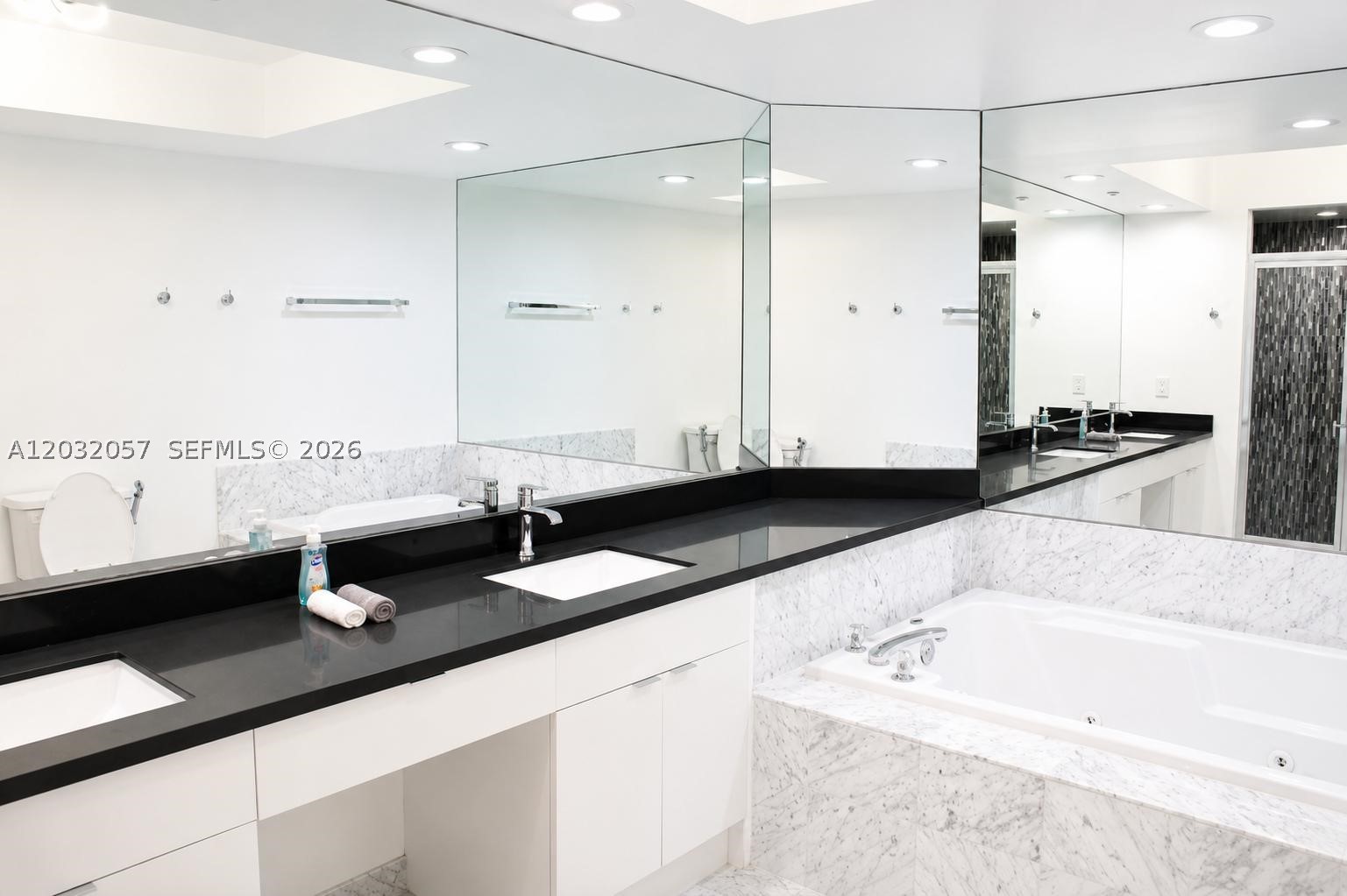 16400 Collins Ave #542 Sunny Isles Beach, FL 33160