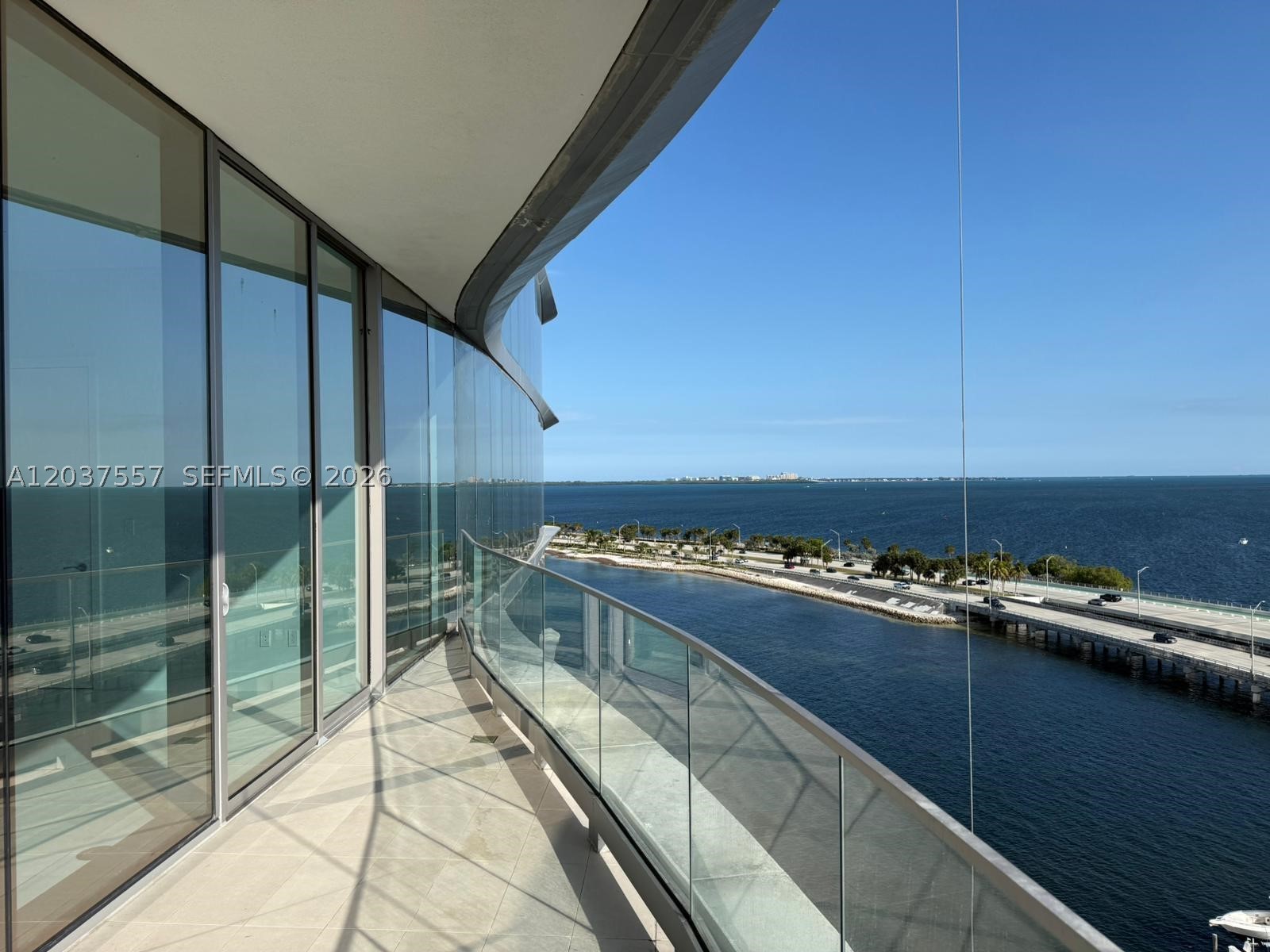 175 SE 25th Rd #903 Miami, FL 33129