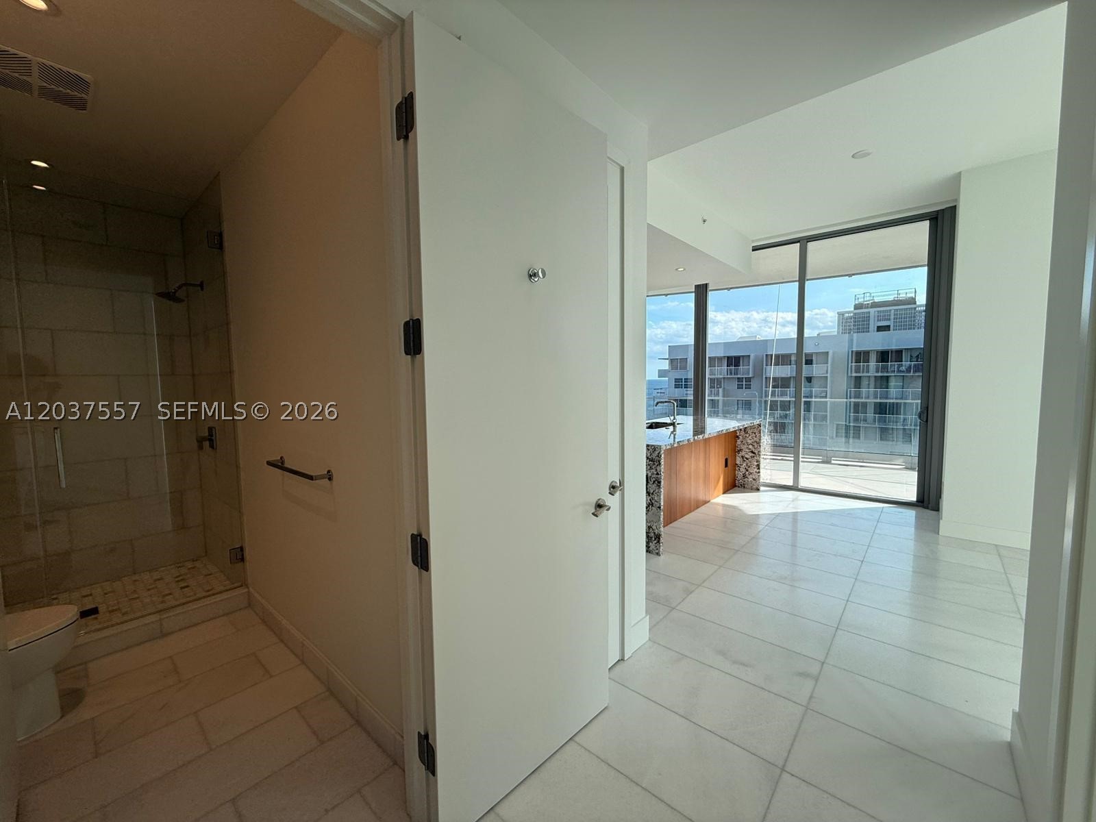 175 SE 25th Rd #903 Miami, FL 33129