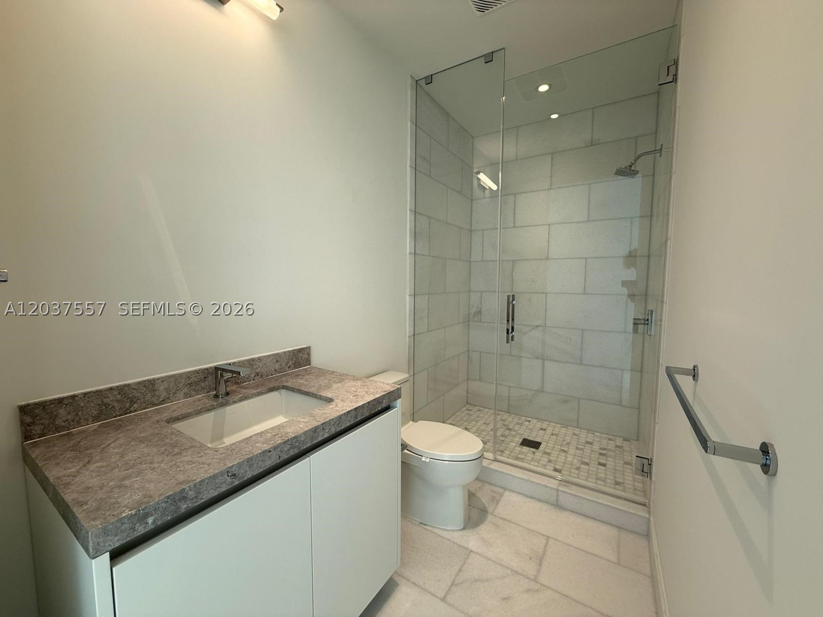 175 SE 25th Rd #903 Miami, FL 33129