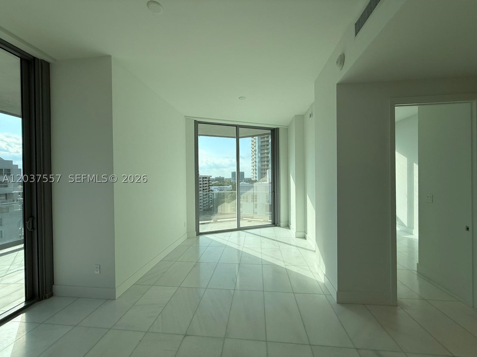 175 SE 25th Rd #903 Miami, FL 33129