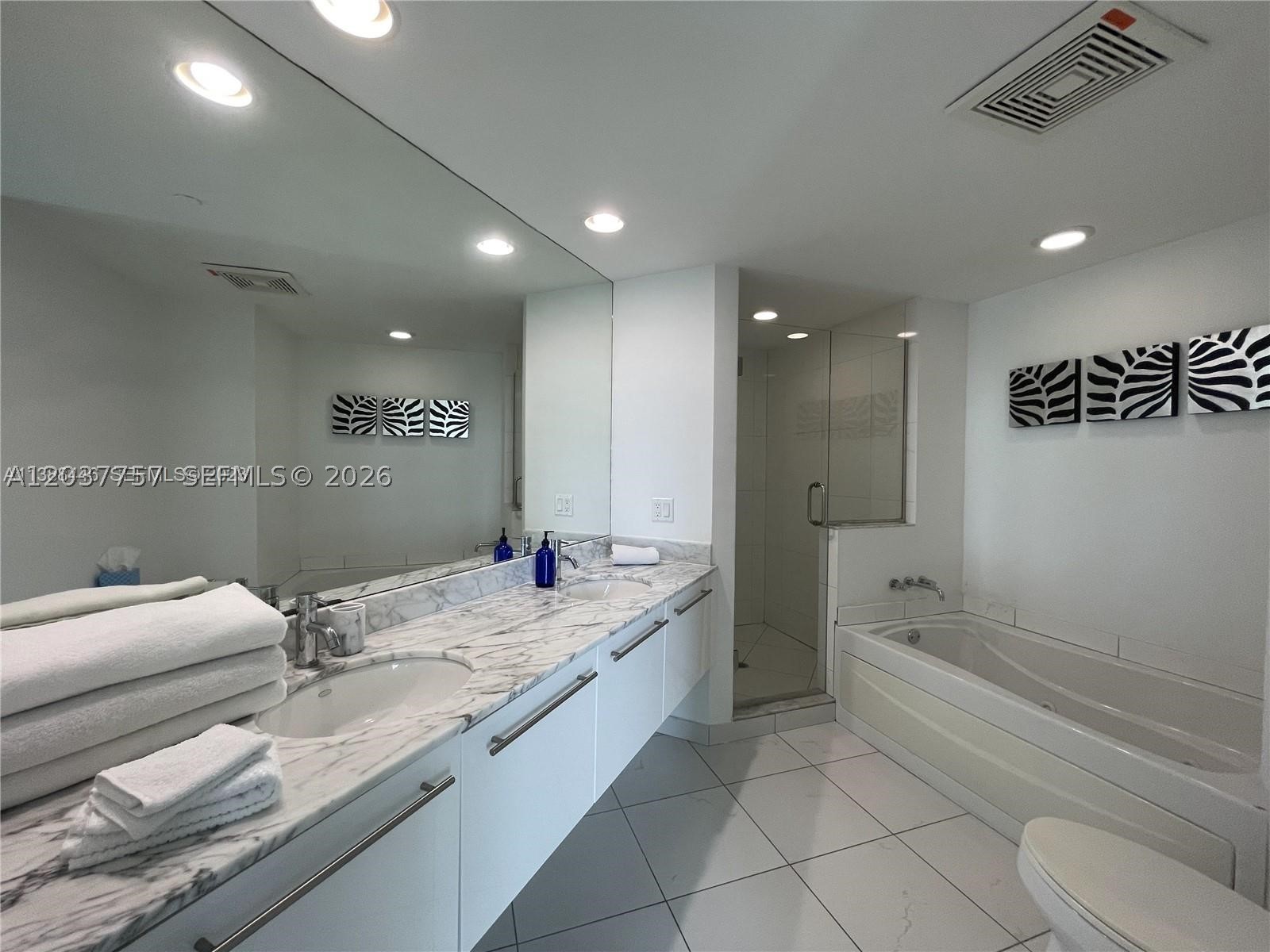 image 500 Brickell East4