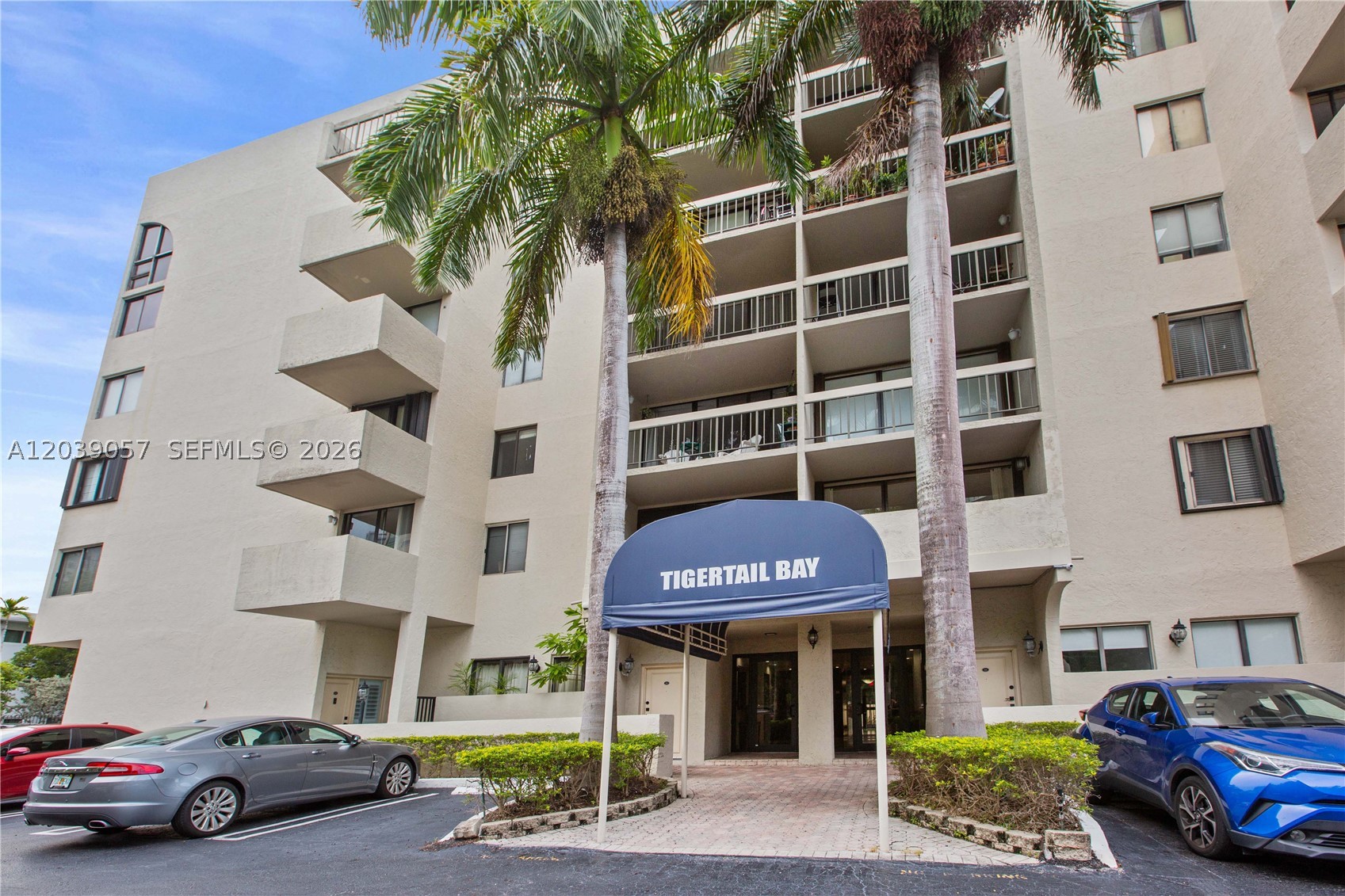 2715 Tigertail Ave #506