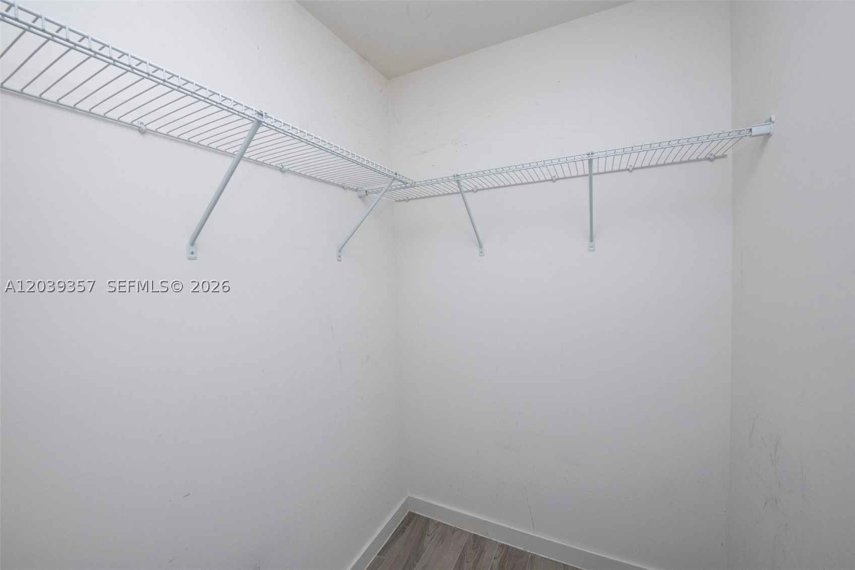 999 SW 1st Ave #2402 Miami, FL 33130