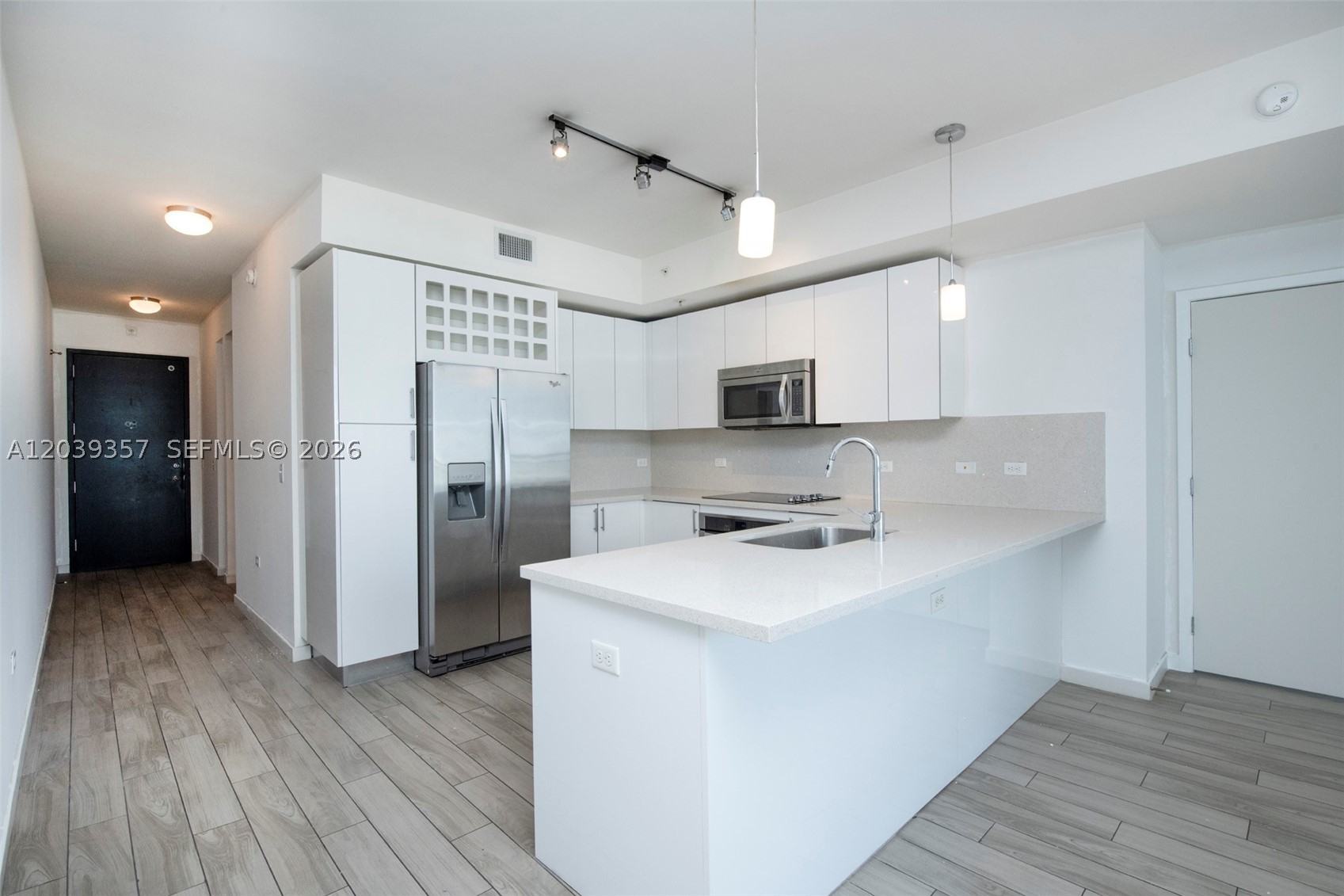 999 SW 1st Ave #2402 Miami, FL 33130