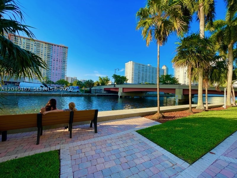 17150 N Bay Rd #2912 Sunny Isles Beach, FL 33160