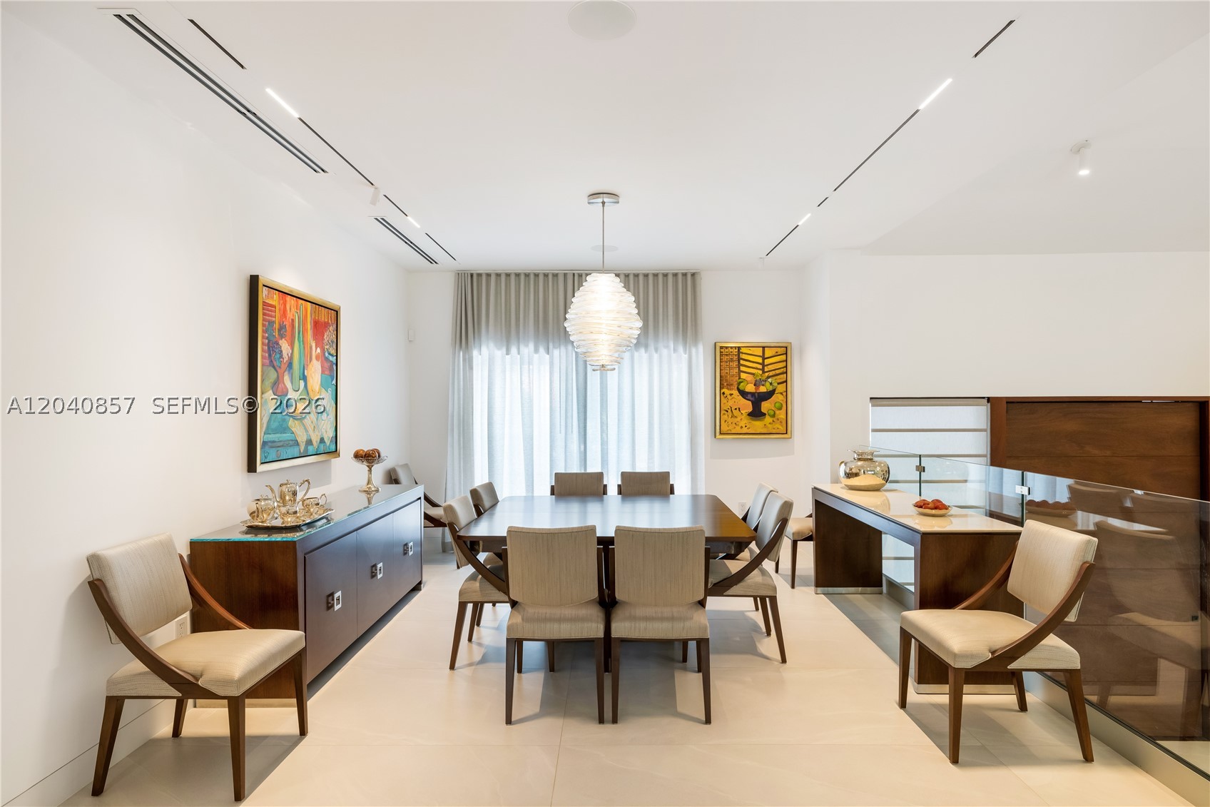 7180 E Lago Dr Coral Gables, FL 33143