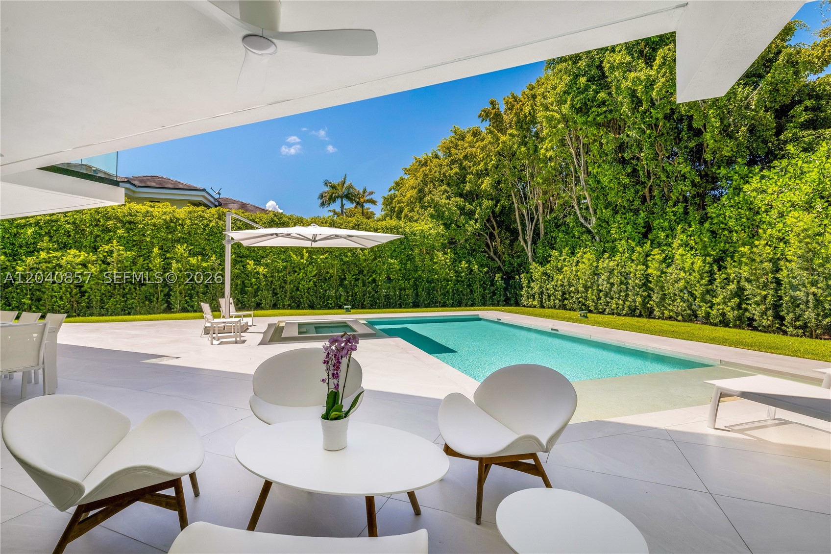 7180 E Lago Dr Coral Gables, FL 33143