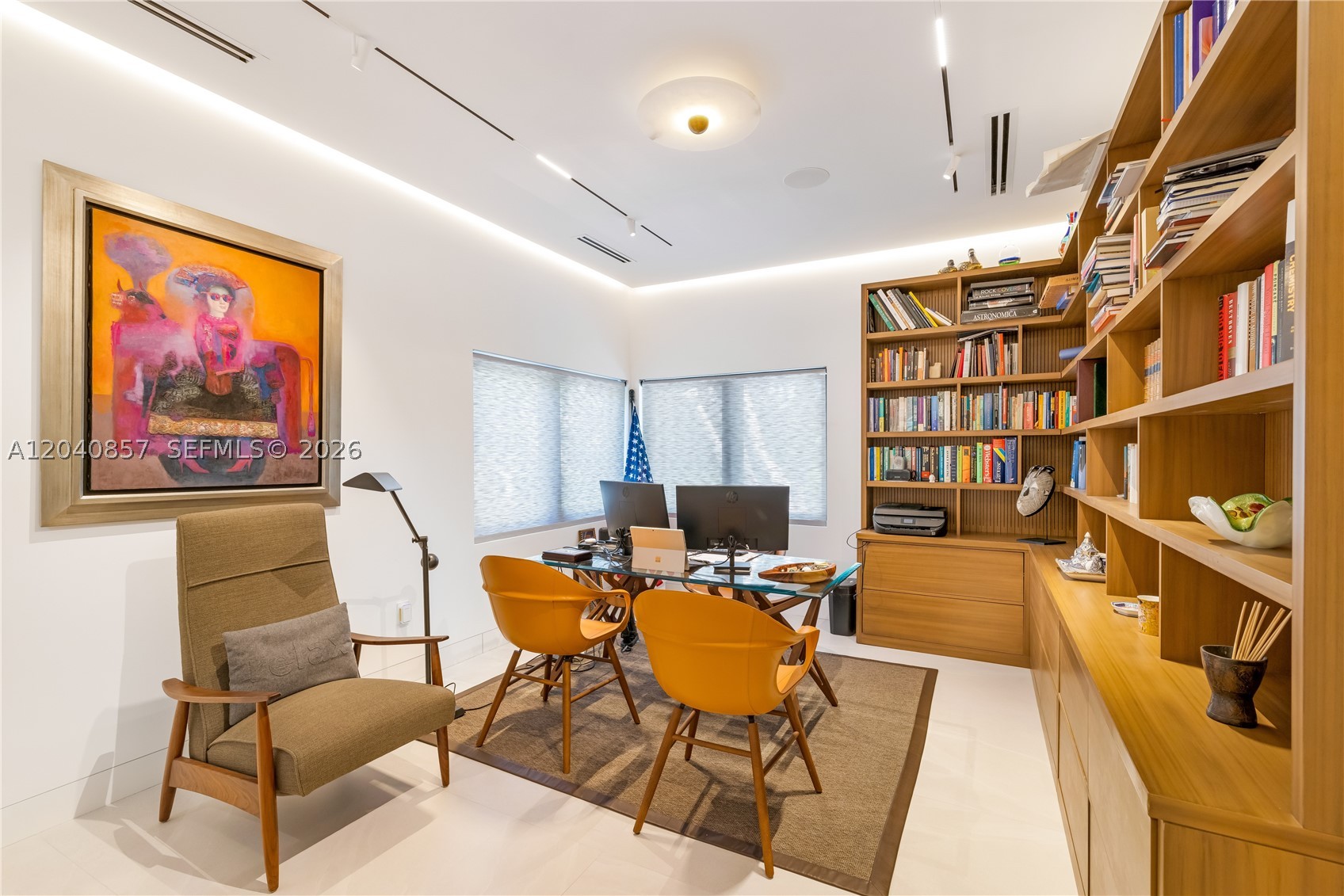 7180 E Lago Dr Coral Gables, FL 33143